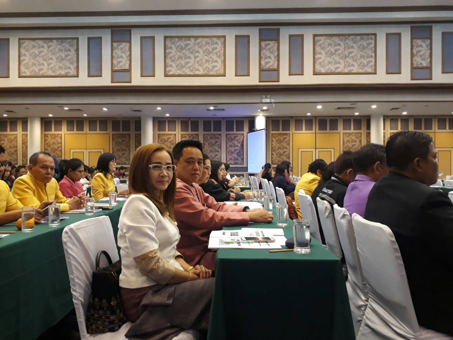 พัฒนาการจังหวัดน่าน พร้อมด้วยหัวหน้ากลุ่มงาน/ฝ่าย พัฒนาการอำเภอ เข้าร่วมการประชุมเชิงปฏิบัติการตรวจติดตามผลการดำเนินงานของหน่วยรับตรวจรายไตรมาส  ครั้งที่ ๑/๒๕๖๑