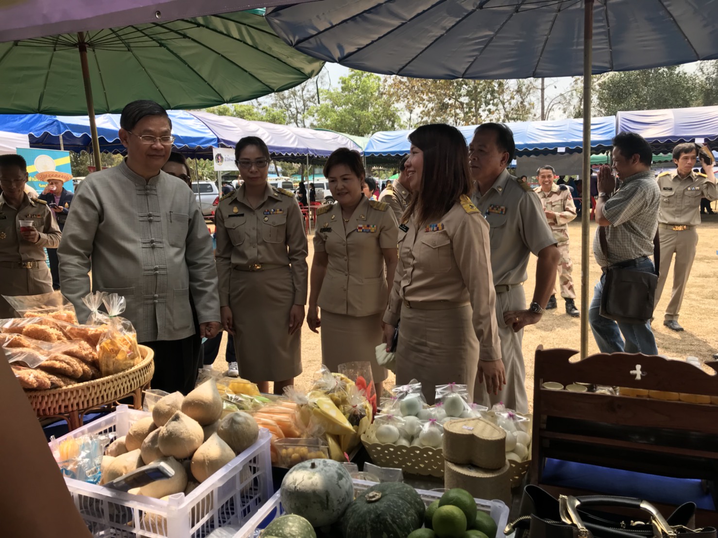สพจ.น่าน ร่วมโครงการ”หน่วยบำบัดทุกข์ บำรุงสุข สร้างรอยยิ้มให้ประชาชน”