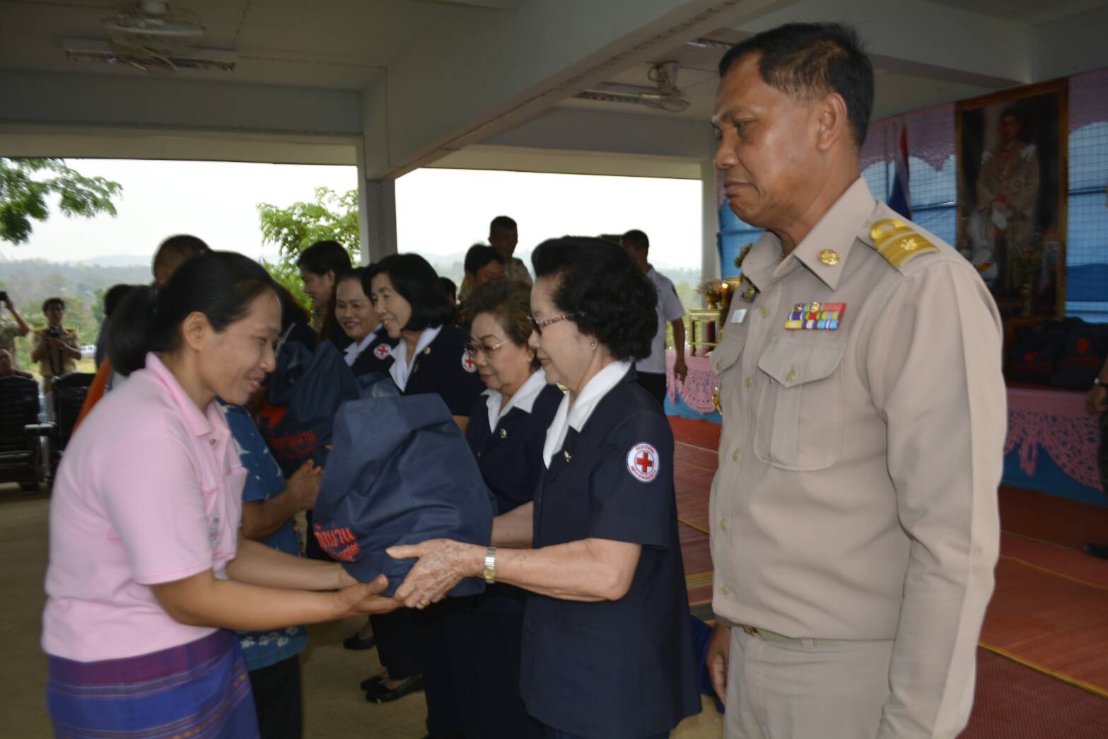 ออกหน่วยบำบัดทุกข์ บำรุงสุข สร้างรอยยิ้มให้ประชาชน ครั้งที่ 6/2561