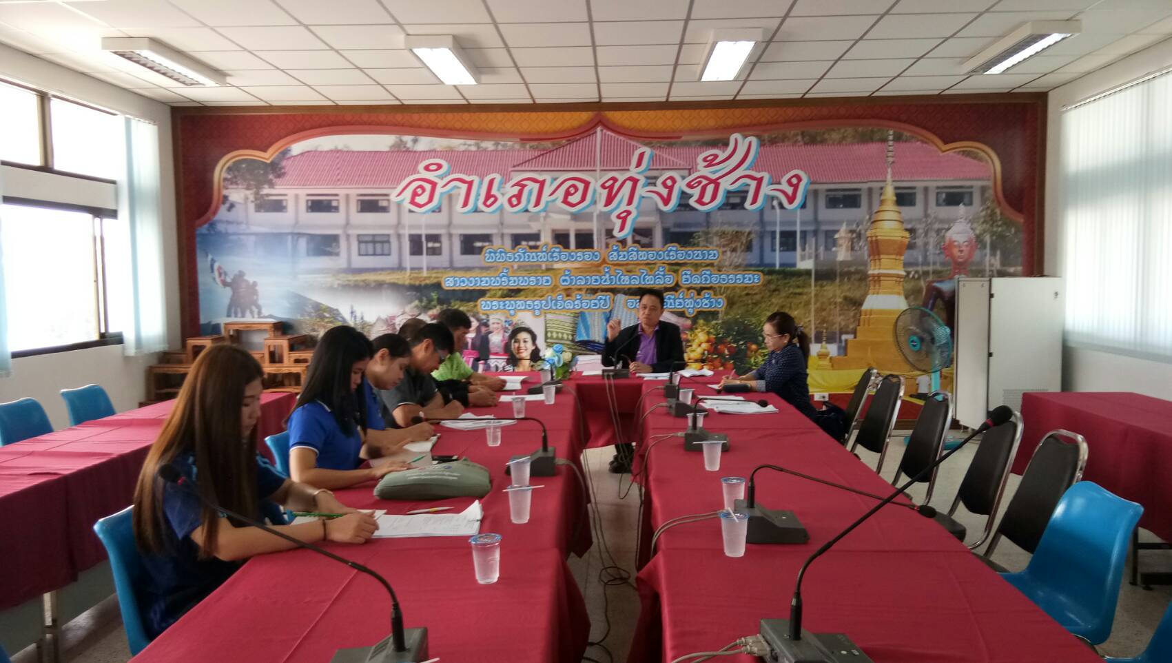 คณะทำงานตรวจติดตามการดำเนินการขับเคลื่อนการพัฒนาประเทศตามโครงการไทยนิยม ยั่งยืน