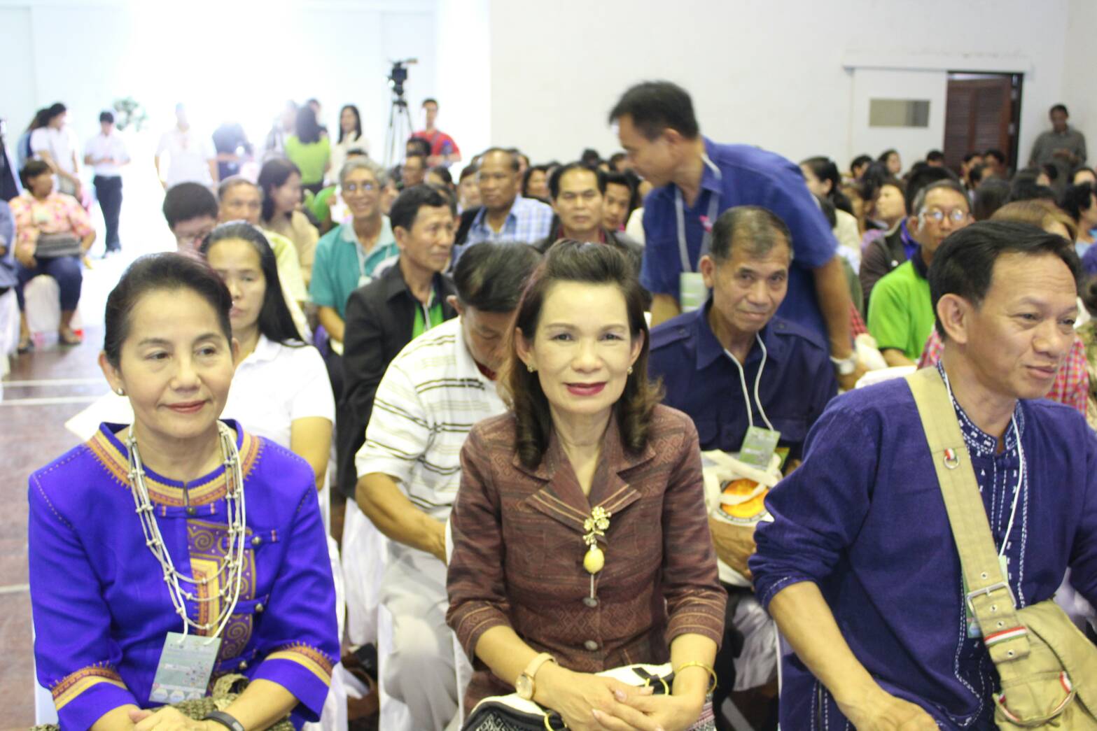 นายโชคชัย แก้วป่อง รองอธิบดีกรมการพัฒนาชุมชน ร่วมเสวนา”วทน สร้างอาชีพและยกระดับภูมิภาคได้อย่างไร”