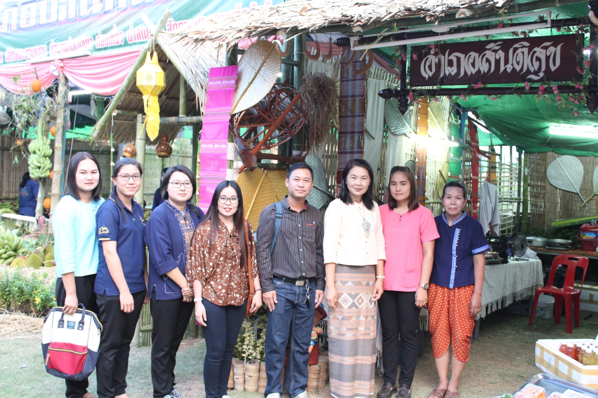 เจ้าหน้าที่พัฒนาชุมชน จ.น่าน ร่วมจัดนิทรรศการของดีเมืองน่านและสินค้า OTOP 15 อำเภอ