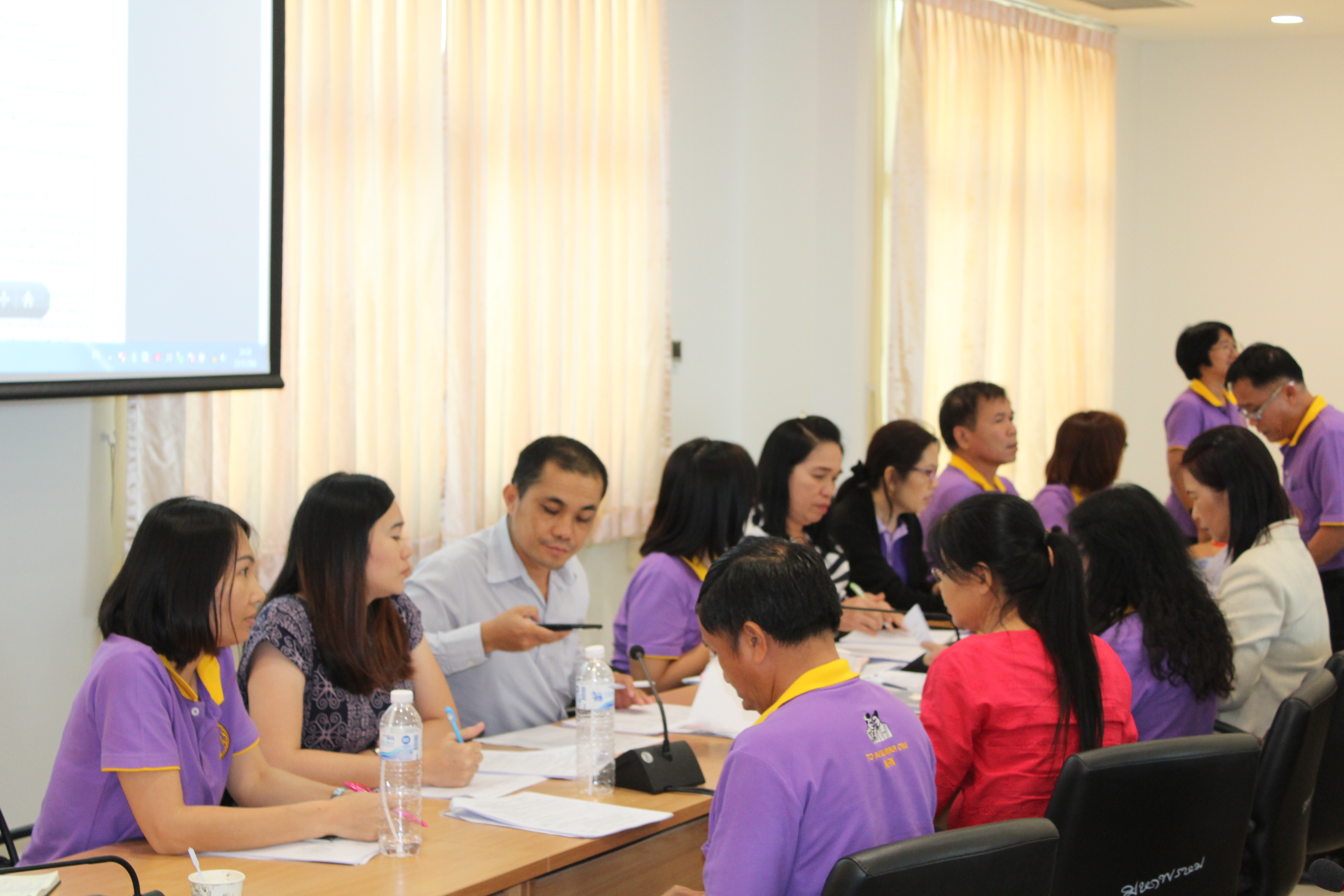 สพจ.น่าน ประชุมเตรียมความพร้อมการดำเนินการโครงการชุมชนท่องเที่ยว OTOP นวัตวิถี