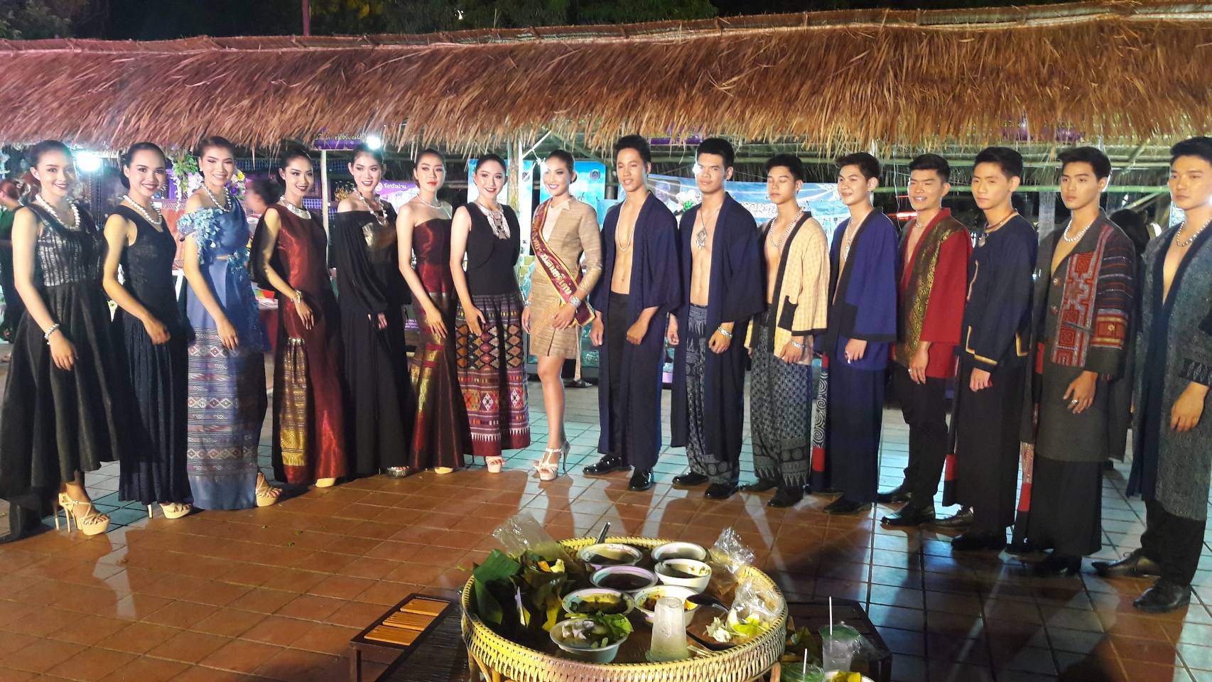 นางพิสมัย  ชมเชย พัฒนาการจังหวัดน่าน ร่วมพิธีเปิดโครงการพัฒนาอัตลักษณ์น่าน สรรค์สร้างเศรษฐกิจ