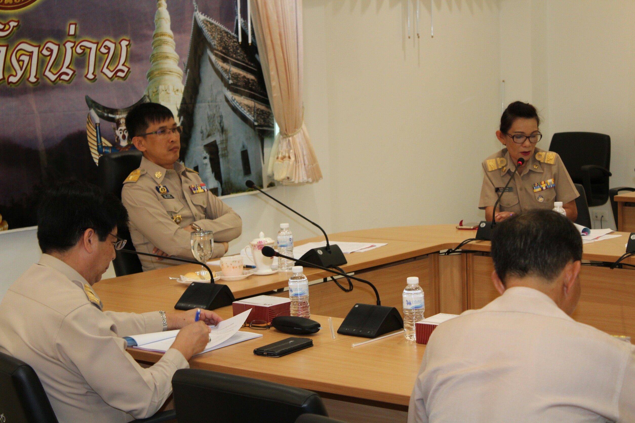 นำเสนอผลการจัดเก็บและรับรองคุณภาพข้อมูลความจำเป็นพื้นฐาน (จปฐ.) ระดับจังหวัด ประจำปี 2561