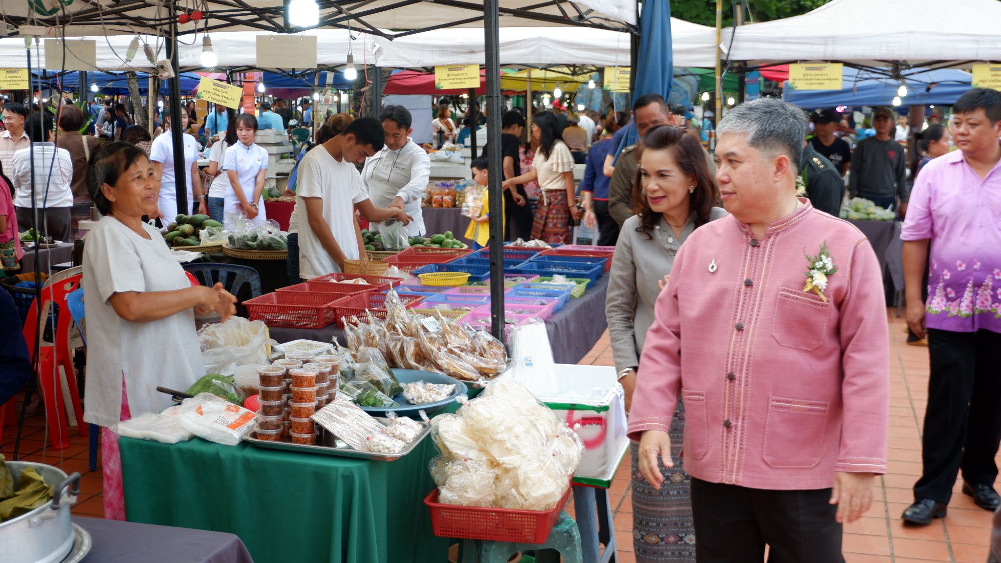 งานตลาดประชารัฐ ครั้งที่ 3 ภายใต้โครงการ “ตลาดนัดชุมชนคนเมืองน่าน”