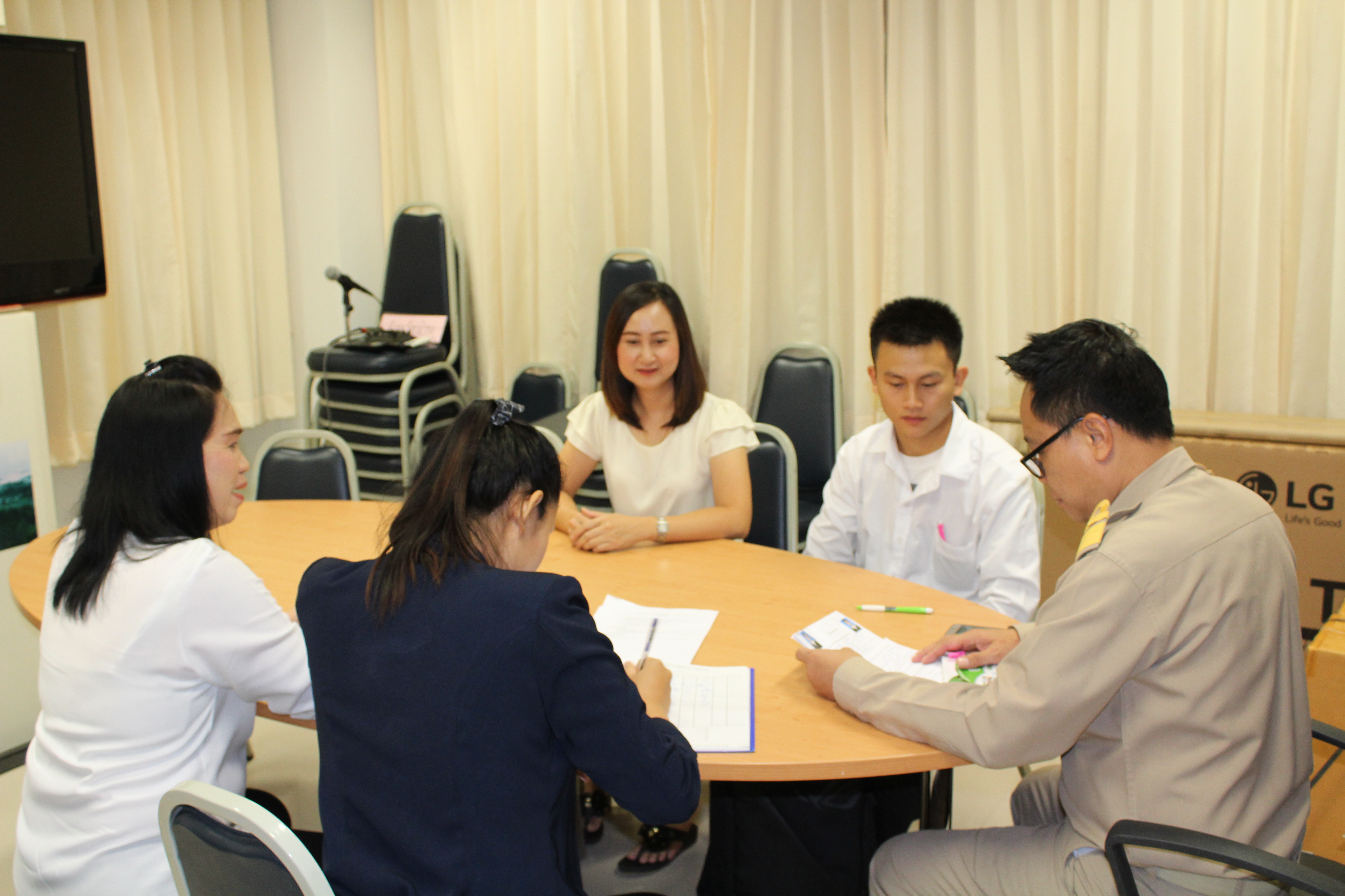 สพจ.น่าน รับรายงานตัวอาสาพัฒนา (อสพ.) ที่ผ่านการสอบคัดเลือกบุคคลเพื่อแต่งตั้งเป็นอาสาพัฒนา (อสพ.) รุ่นที่ 70