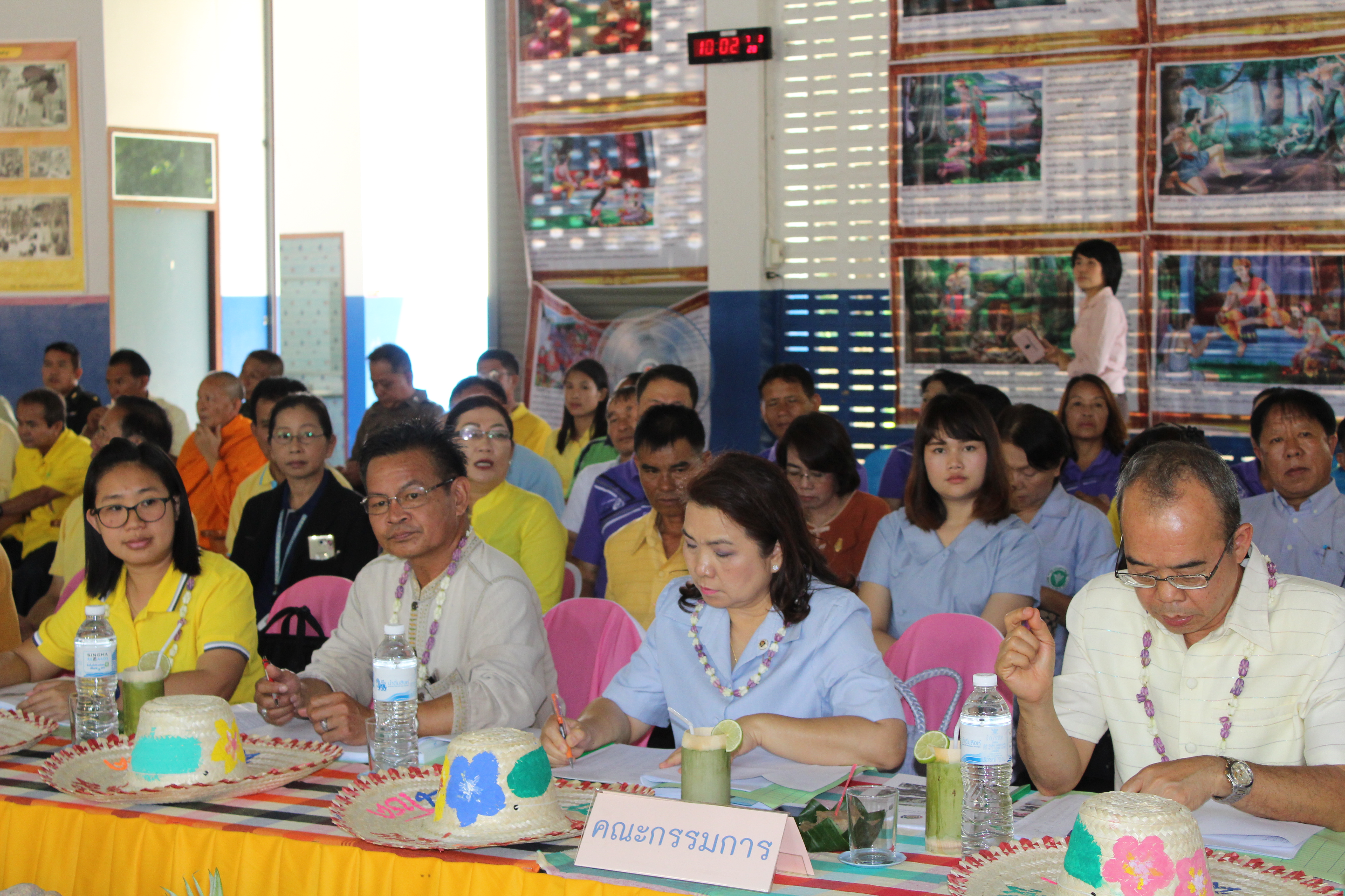 คัดสรรหมู่บ้านเศรษฐกิจพอเพียง “อยู่เย็น เป็นสุข” และกิจกรรมพัฒนาชุมชนดีเด่น (วันที่ 1) อ.นาหมื่น