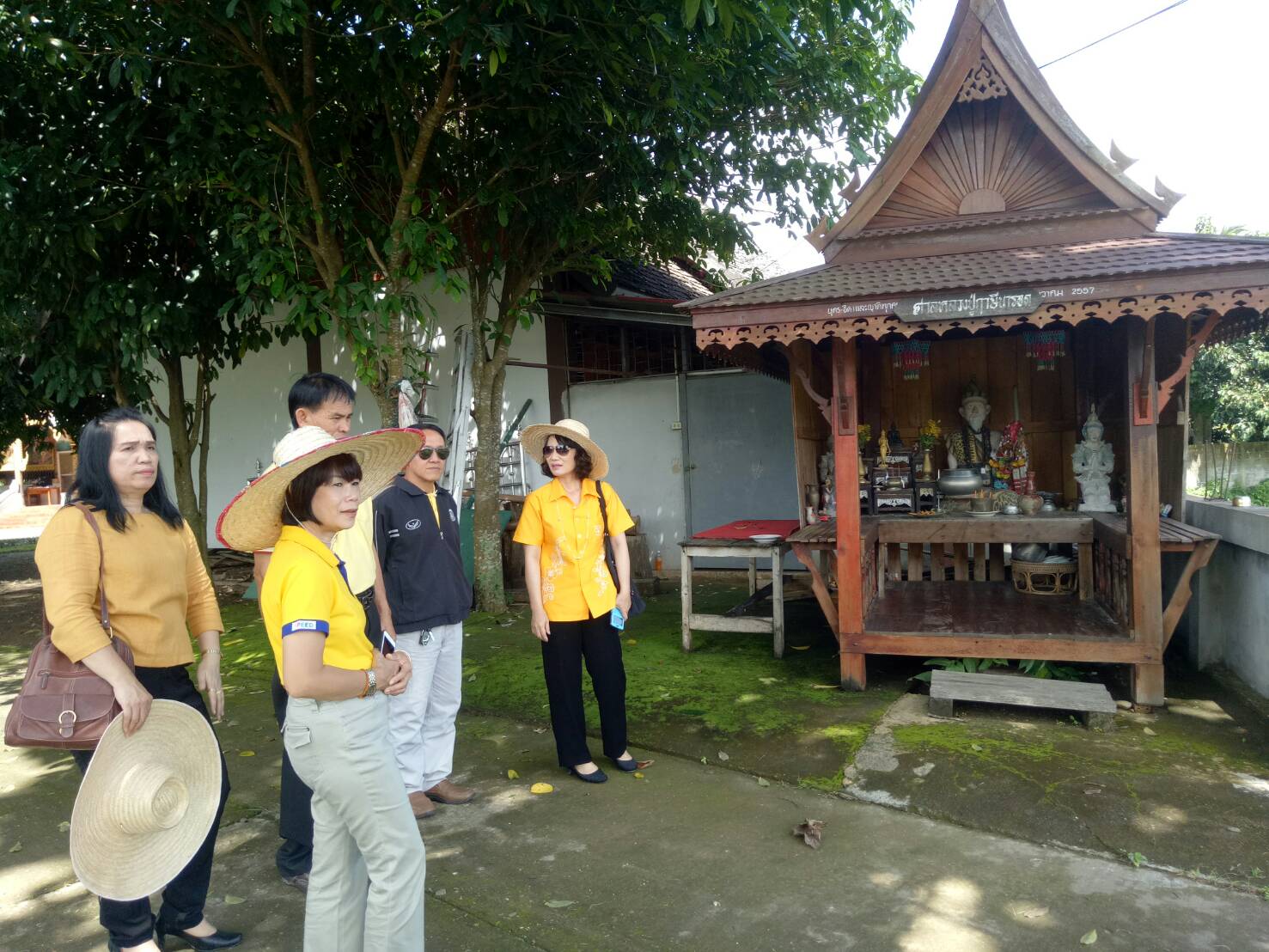 ศพช.ลำปาง ติดตามการดำเนินงานโครงการชุมชนท่องเที่ยว OTOP นวัตวิถี