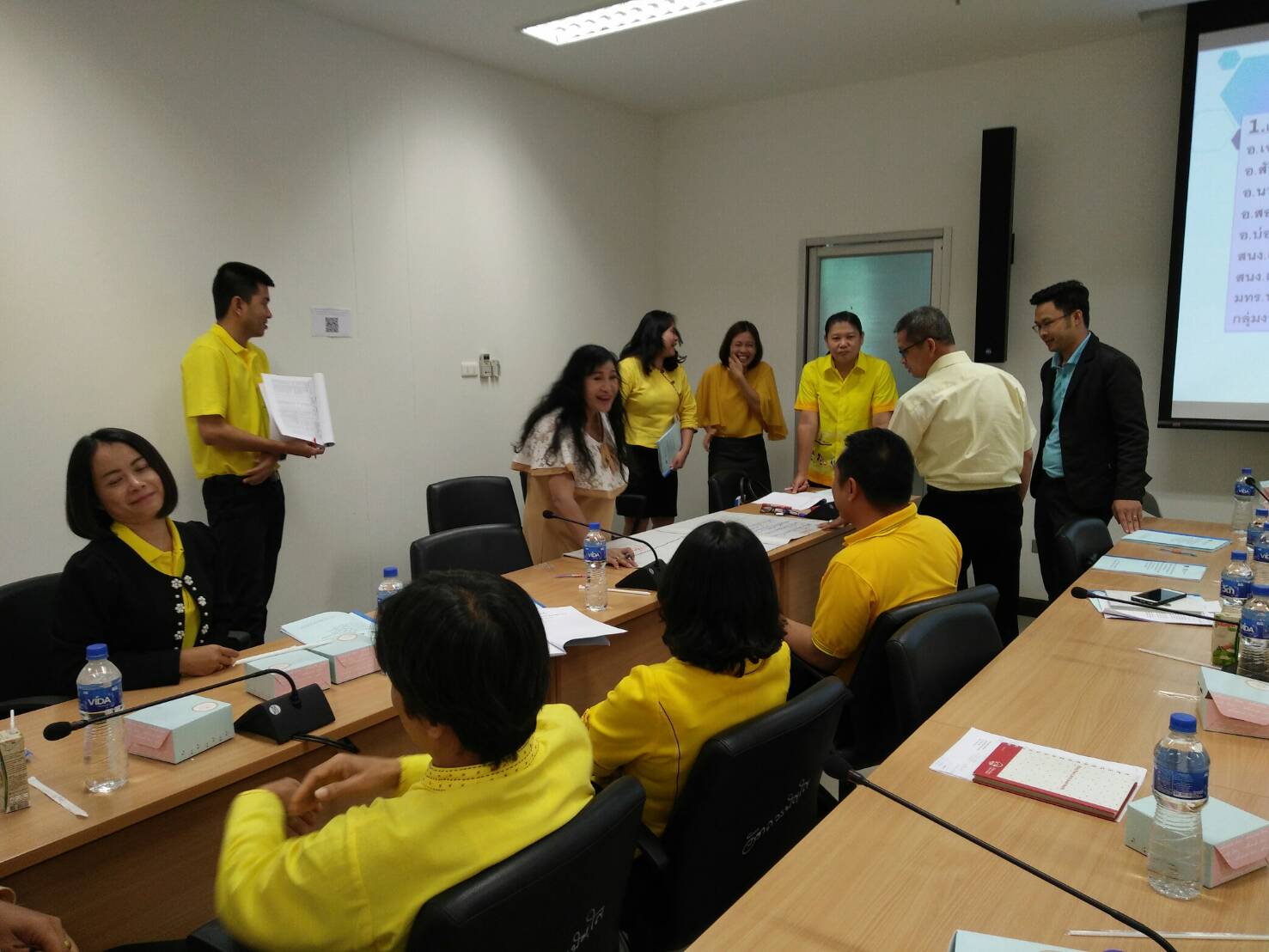 ประชุมเชิงปฏิบัติการทีมสนับสนุนการขับเคลื่อนการพัฒนาเศรษฐกิจฐานรากและประชารัฐจังหวัดน่าน