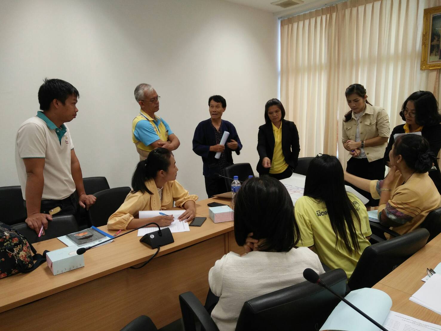 ประชุมเชิงปฏิบัติการทีมสนับสนุนการขับเคลื่อนการพัฒนาเศรษฐกิจฐานรากและประชารัฐจังหวัดน่าน