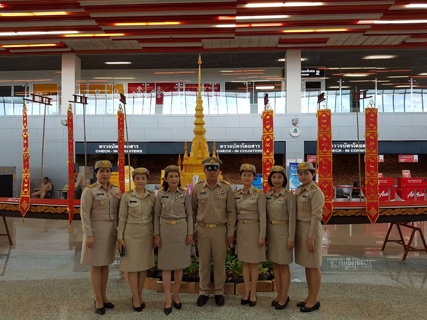 สพจ.น่าน ร่วมรับ-ส่ง เสด็จฯ สมเด็จพระเจ้าลูกเธอ เจ้าฟ้าจุฬาภรณวลัยลักษณ์ อัครราชกุมารี