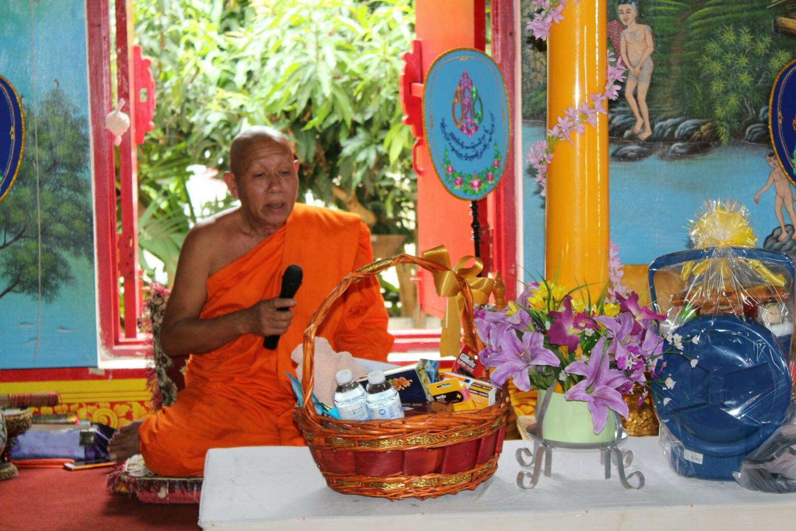 โครงการสร้างพลังชุมชน สร้างสังคมคุณธรรม สร้างชุมชนเข้มแข็ง : วิถี พช. วิถีธรรม