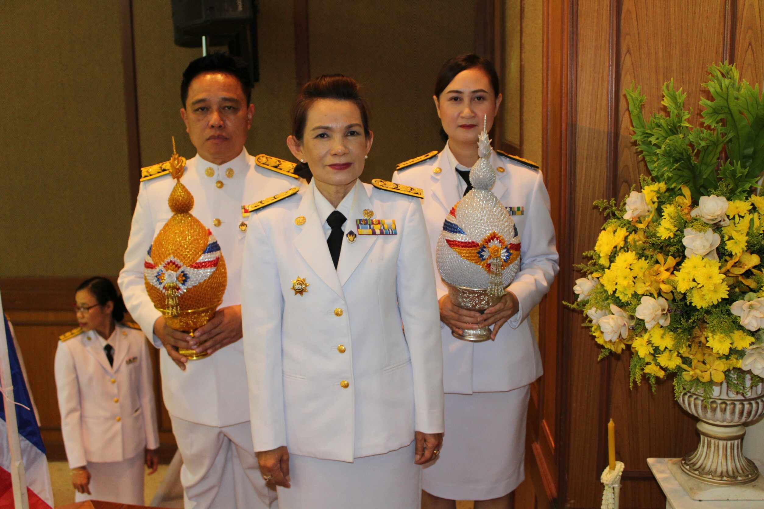 สพจ.น่าน ร่วมพิธีถวายเครื่องราชสักการะและพิธีจุดเทียนถวายพระพรชัยมงคล