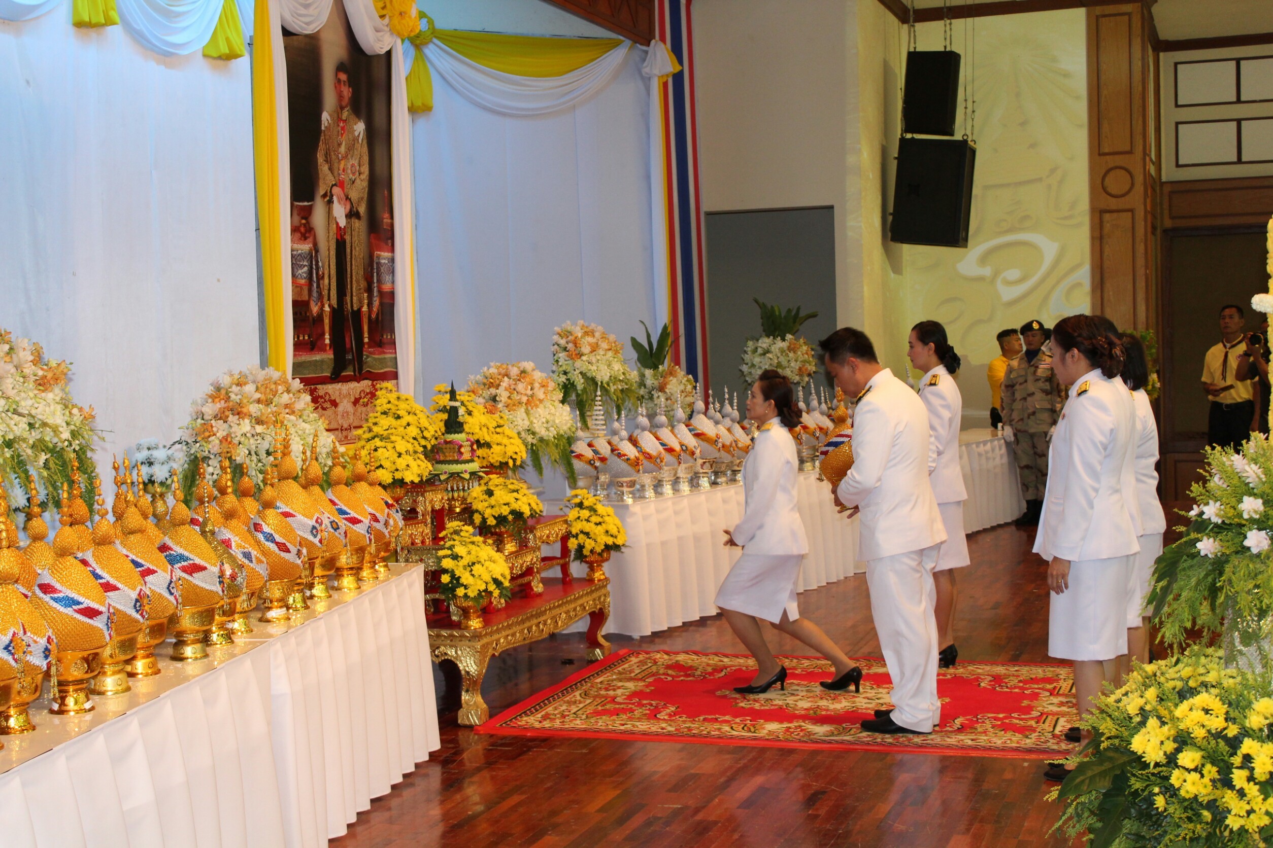 สพจ.น่าน ร่วมพิธีถวายเครื่องราชสักการะและพิธีจุดเทียนถวายพระพรชัยมงคล