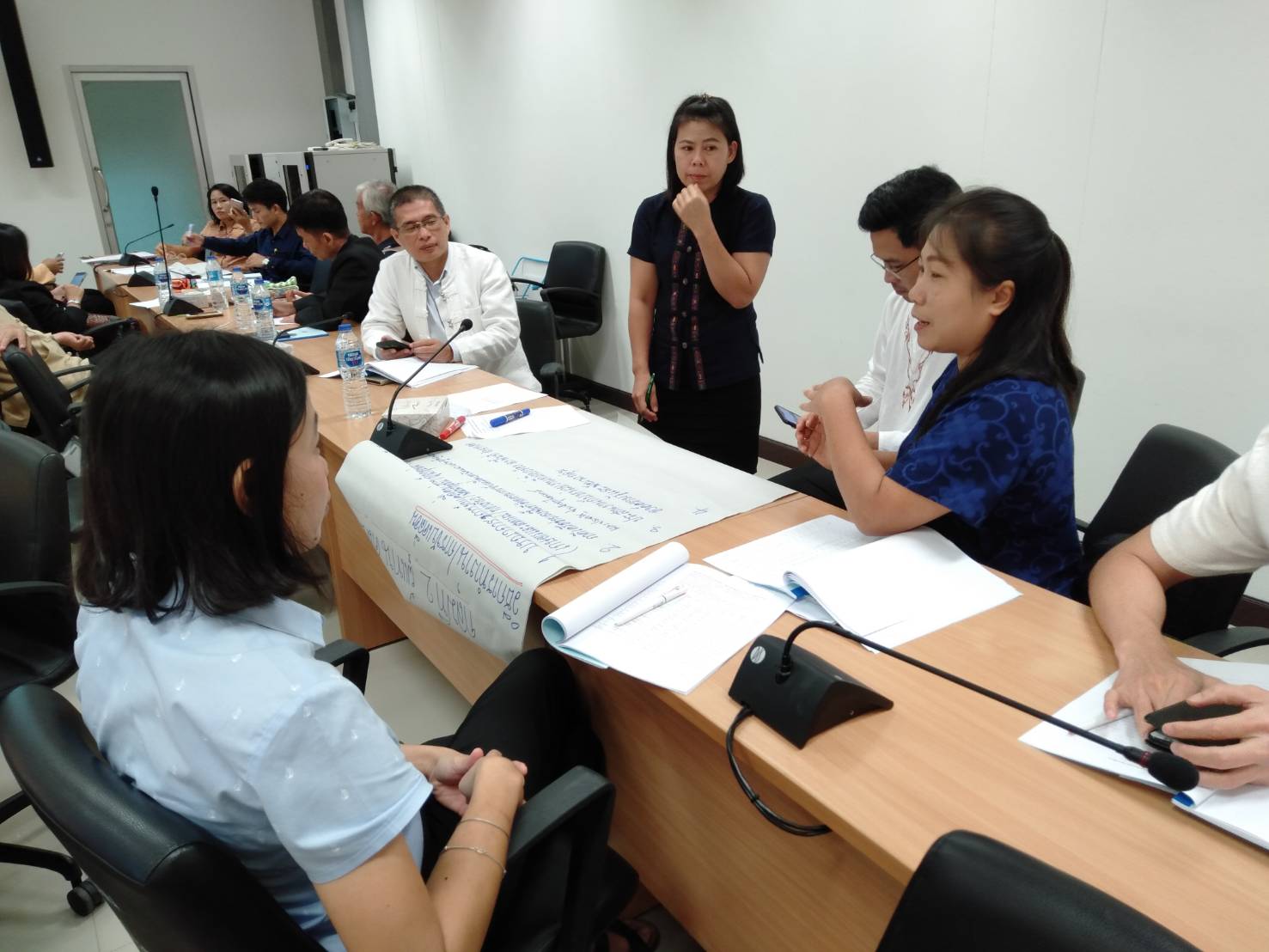 ประชุมเชิงปฏิบัติการขับเคลื่อนการพัฒนาเศรษฐกิจฐานรากและประชารัฐจังหวัดน่าน