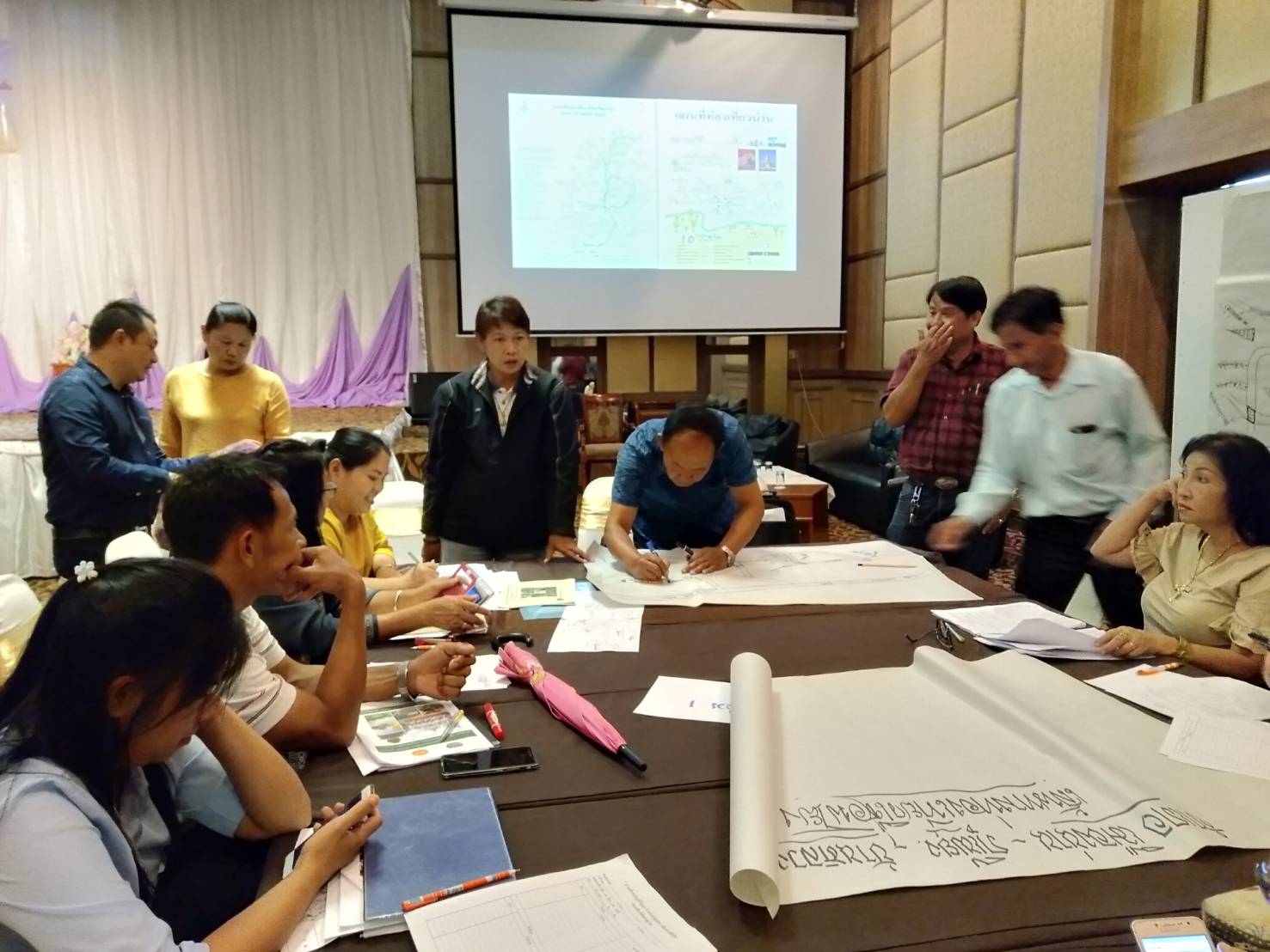 สพจ.น่าน ดำเนินกิจกรรมอบรมออกแบบเส้นทางท่องเที่ยวและวางแผนเชื่อมโยงเส้นทางการท่องเที่ยวแต่ละท้องถิ่น ระดับจังหวัด