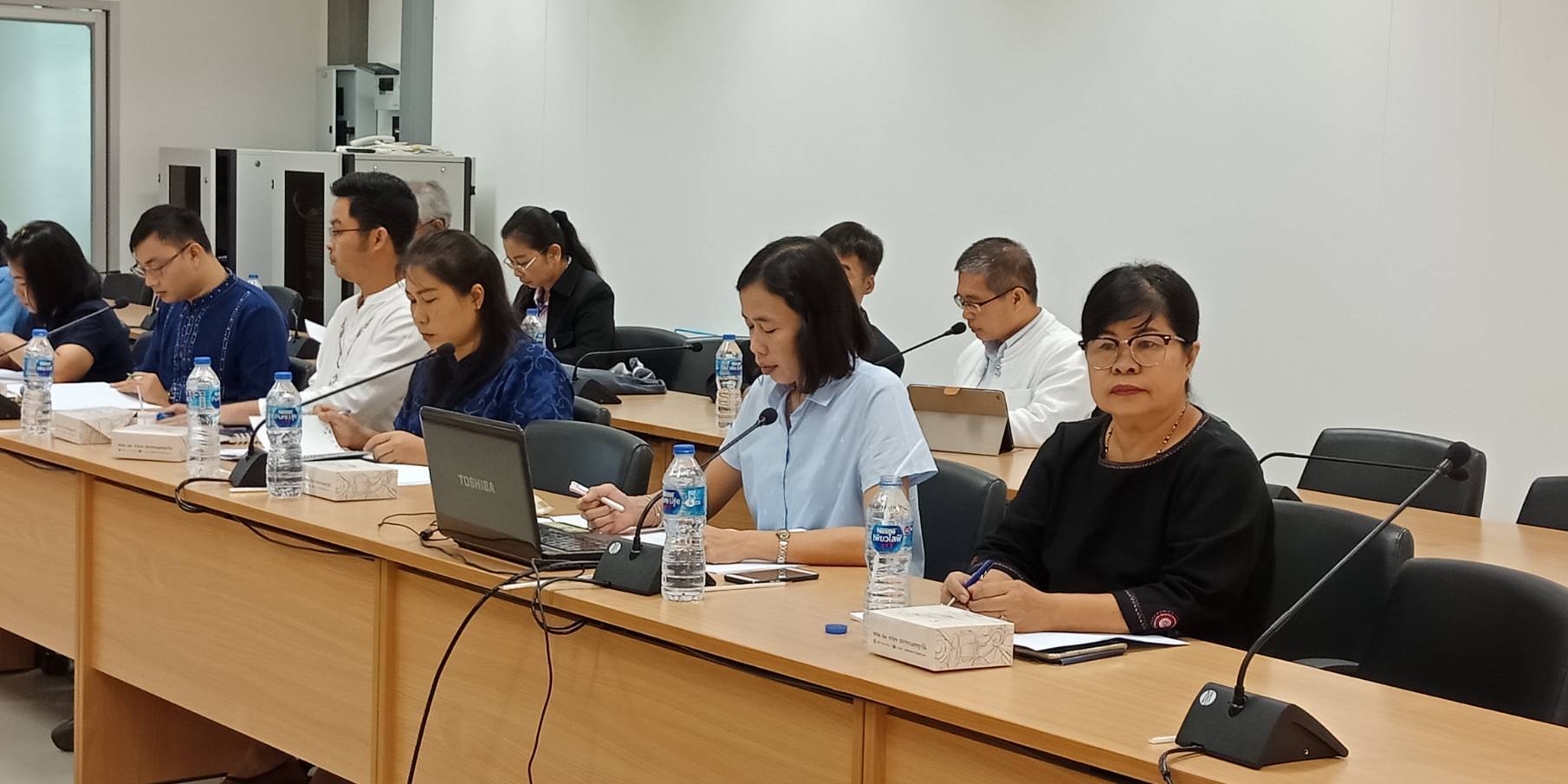 ประชุมเชิงปฏิบัติการขับเคลื่อนการพัฒนาเศรษฐกิจฐานรากและประชารัฐจังหวัดน่าน