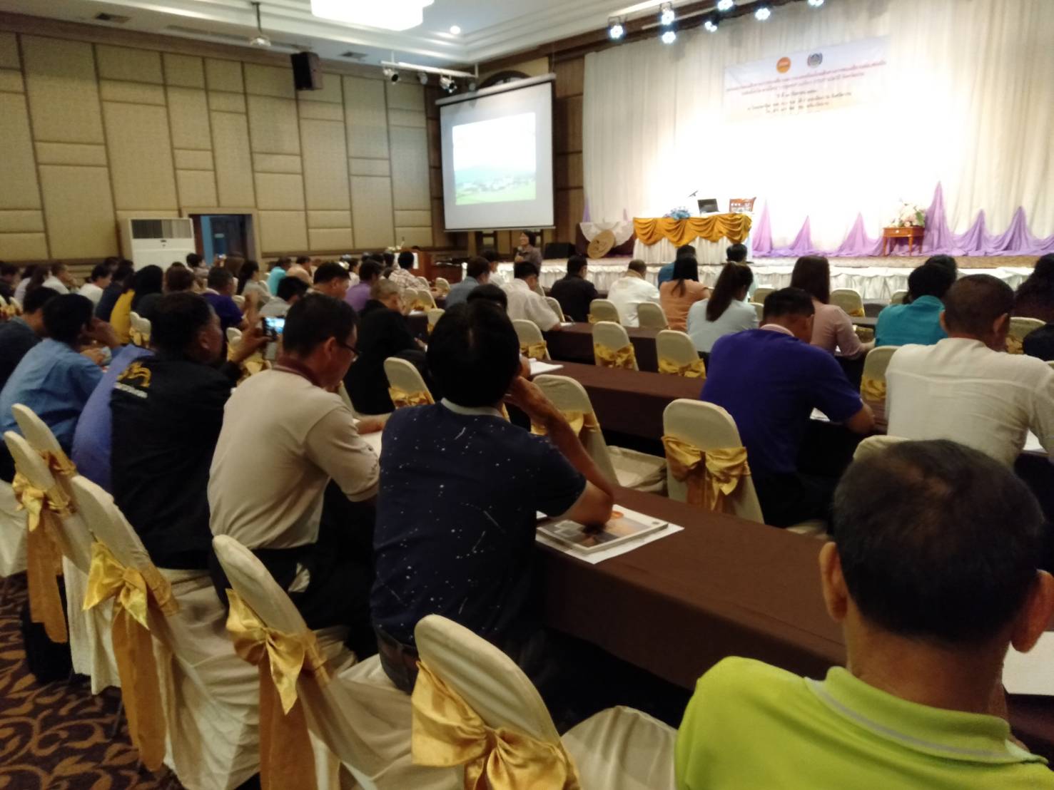 สพจ.น่าน ดำเนินกิจกรรมอบรมออกแบบเส้นทางท่องเที่ยวและวางแผนเชื่อมโยงเส้นทางการท่องเที่ยวแต่ละท้องถิ่น ระดับจังหวัด