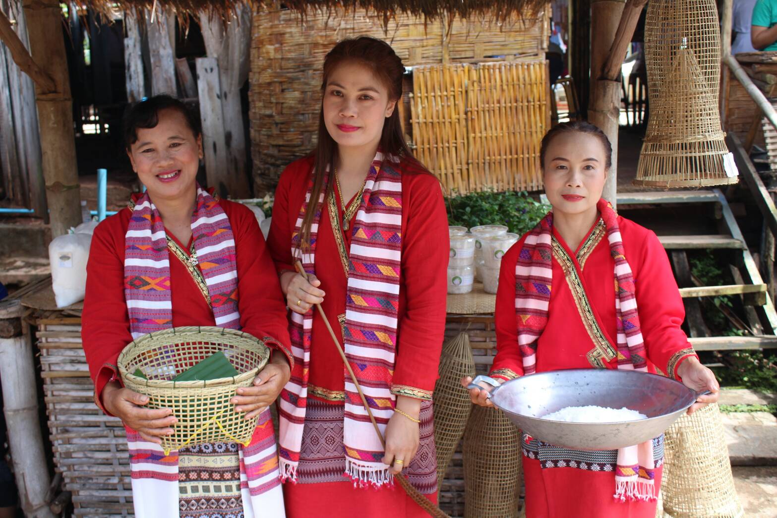 @น่าน : ประกวดชุมชนท่องเที่ยว OTOP นวัตวิถีต้นแบบ บ้านบ่อหลวง หมู่ที่ ๑ ตำบลบ่อเกลือใต้ อำเภอบ่อเกลือ จังหวัดน่าน