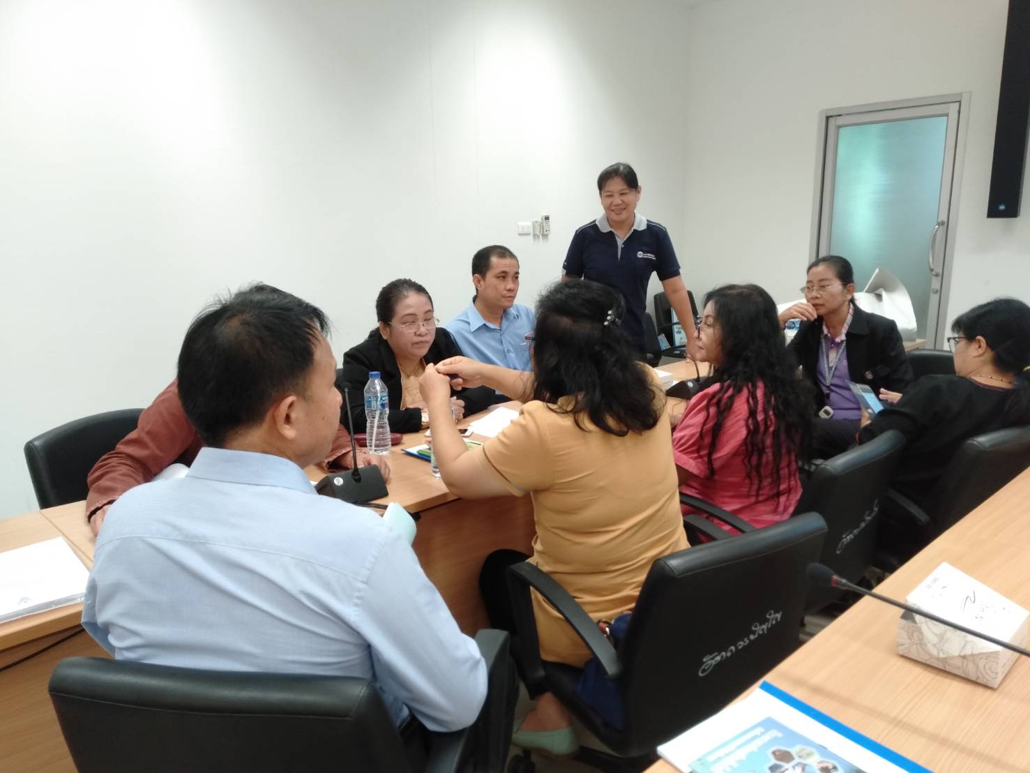 ประชุมเชิงปฏิบัติการขับเคลื่อนการพัฒนาเศรษฐกิจฐานรากและประชารัฐจังหวัดน่าน