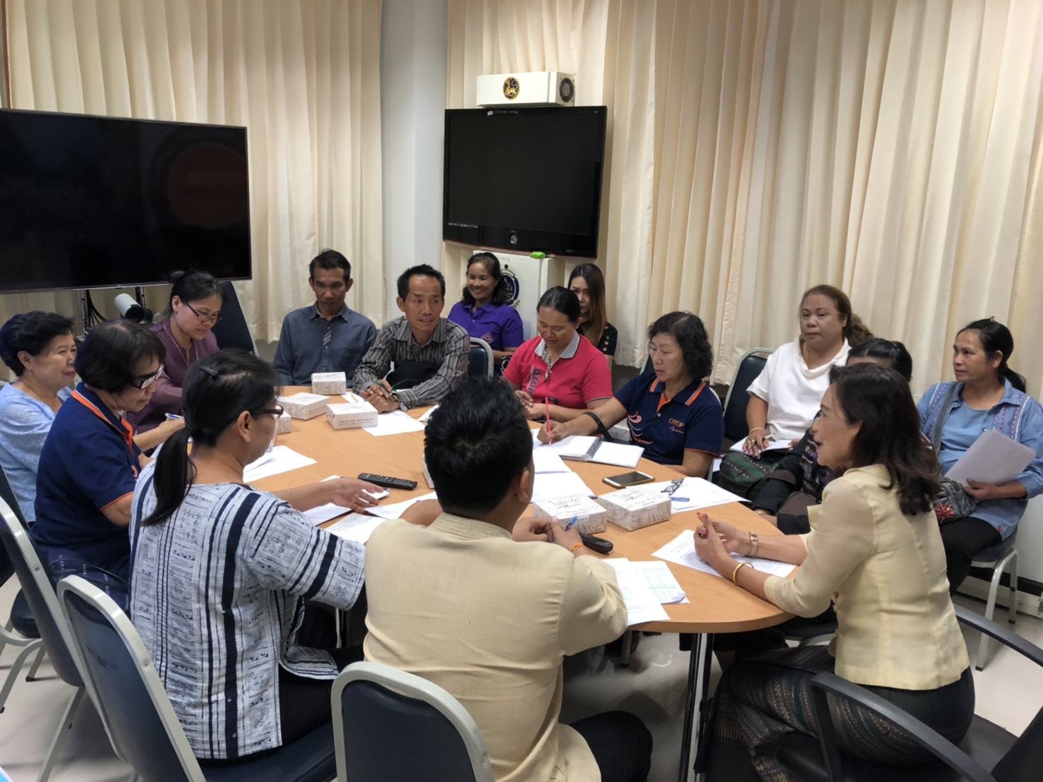 ประชุมคณะกรรมการเครือข่าย OTOP ระดับจังหวัด