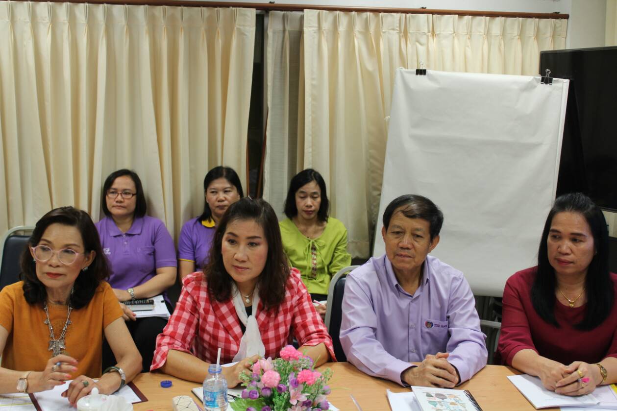 @น่าน : นายไพบูลย์ บูรณสันติ ผู้ตรวจราชการกรมการพัฒนาชุมชน ร่วมรับฟังการประชุมคณะทำงานติดตามเร่งรัดการใช้จ่ายงบประมาณ ประจำปีงบประมาณ พ ศ.2562 ครั้งที่ 1/2562