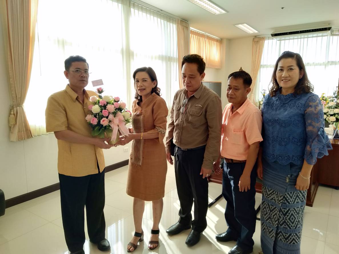 @น่าน : สพจ.น่าน ร่วมแสดงความยินดีกับปลัดจังหวัดน่านคนใหม่