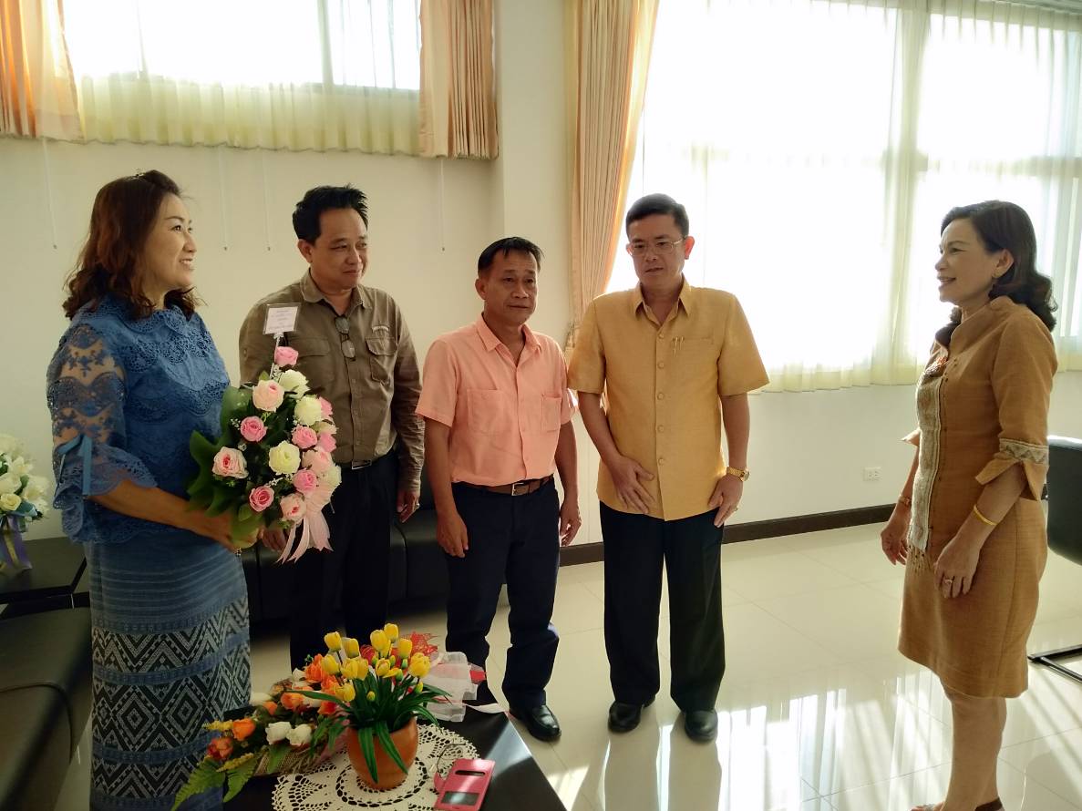 @น่าน : สพจ.น่าน ร่วมแสดงความยินดีกับปลัดจังหวัดน่านคนใหม่