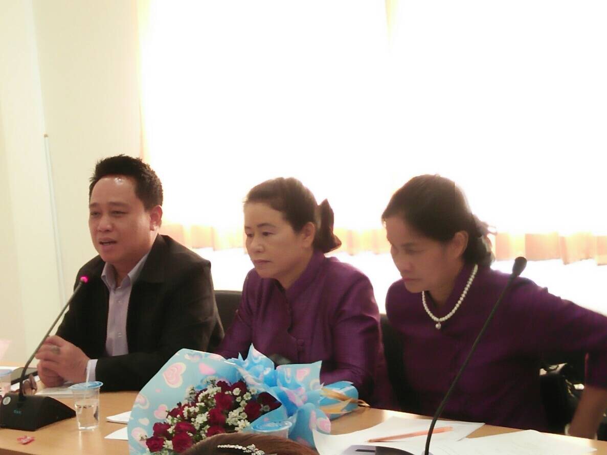 @น่าน : ประชุมคณะกรรมการพัฒนาสตรีจังหวัดน่าน (กพสจ.)