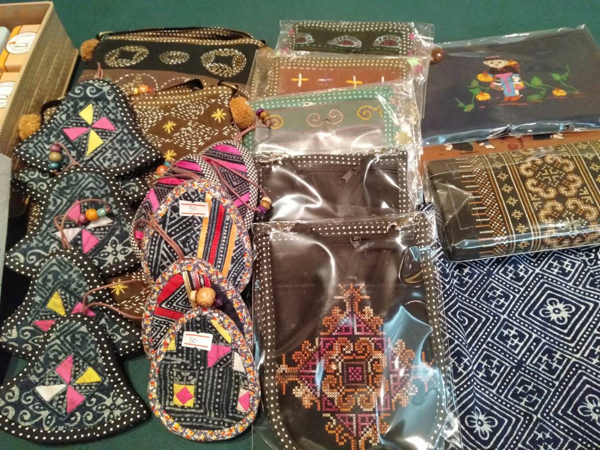 โครงการประชุมเชิงปฏิบัติการพัฒนาคุณภาพมาตราฐานผลิตภัณฑ์ OTOP กลุ่มปรับตัวสู่การพัฒนา