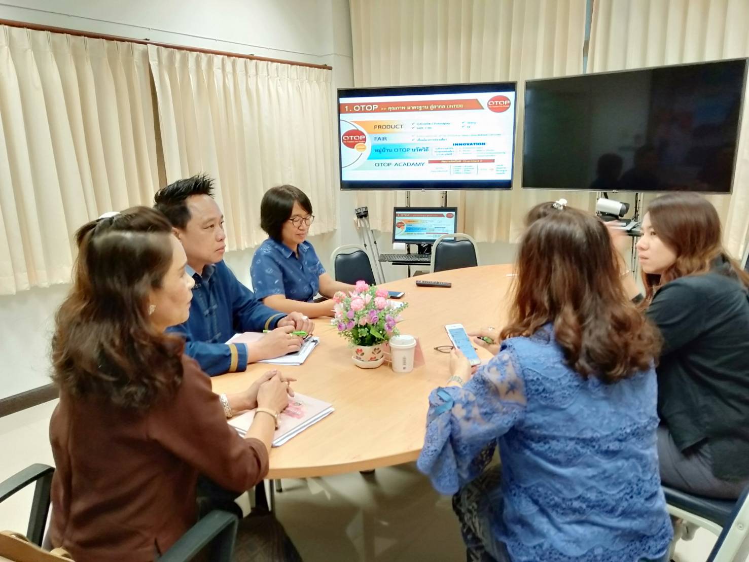 @น่าน : สพจ.น่าน รับฟังการประชุมกรมการพัฒนาชุมชน ครั้งที่ 1/2562