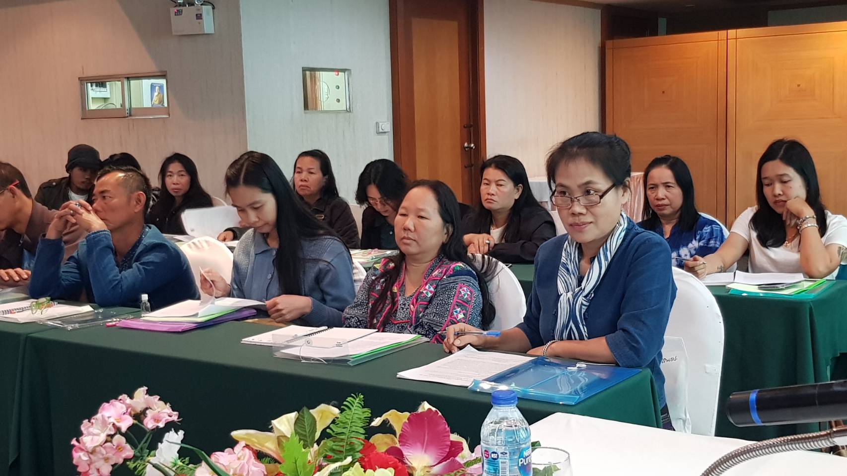 จังหวัดน่านประชุมผู้ผลิต ผู้ประกอบการ คัดสรรสุดยอดผลิตภัณฑ์ OTOP เด่น