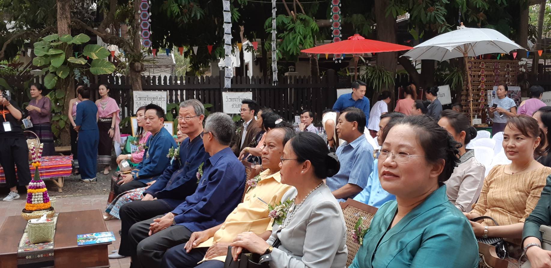 @น่าน : พิธีเปิดงานโครงการ OTOP สานสัมพันธ์สองแผ่นดิน นครน่าน-นครหลวงพระบาง