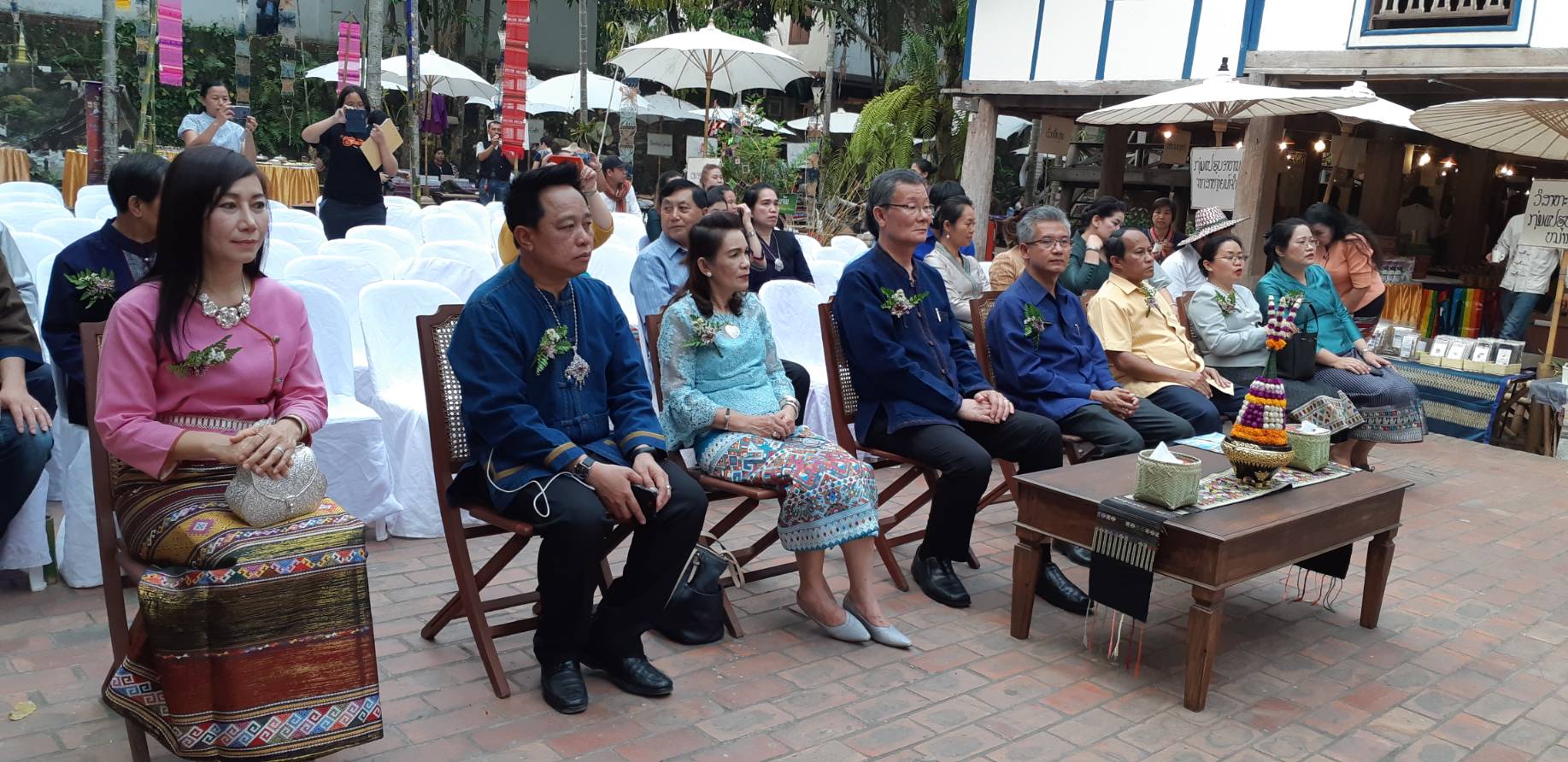 @น่าน : พิธีเปิดงานโครงการ OTOP สานสัมพันธ์สองแผ่นดิน นครน่าน-นครหลวงพระบาง