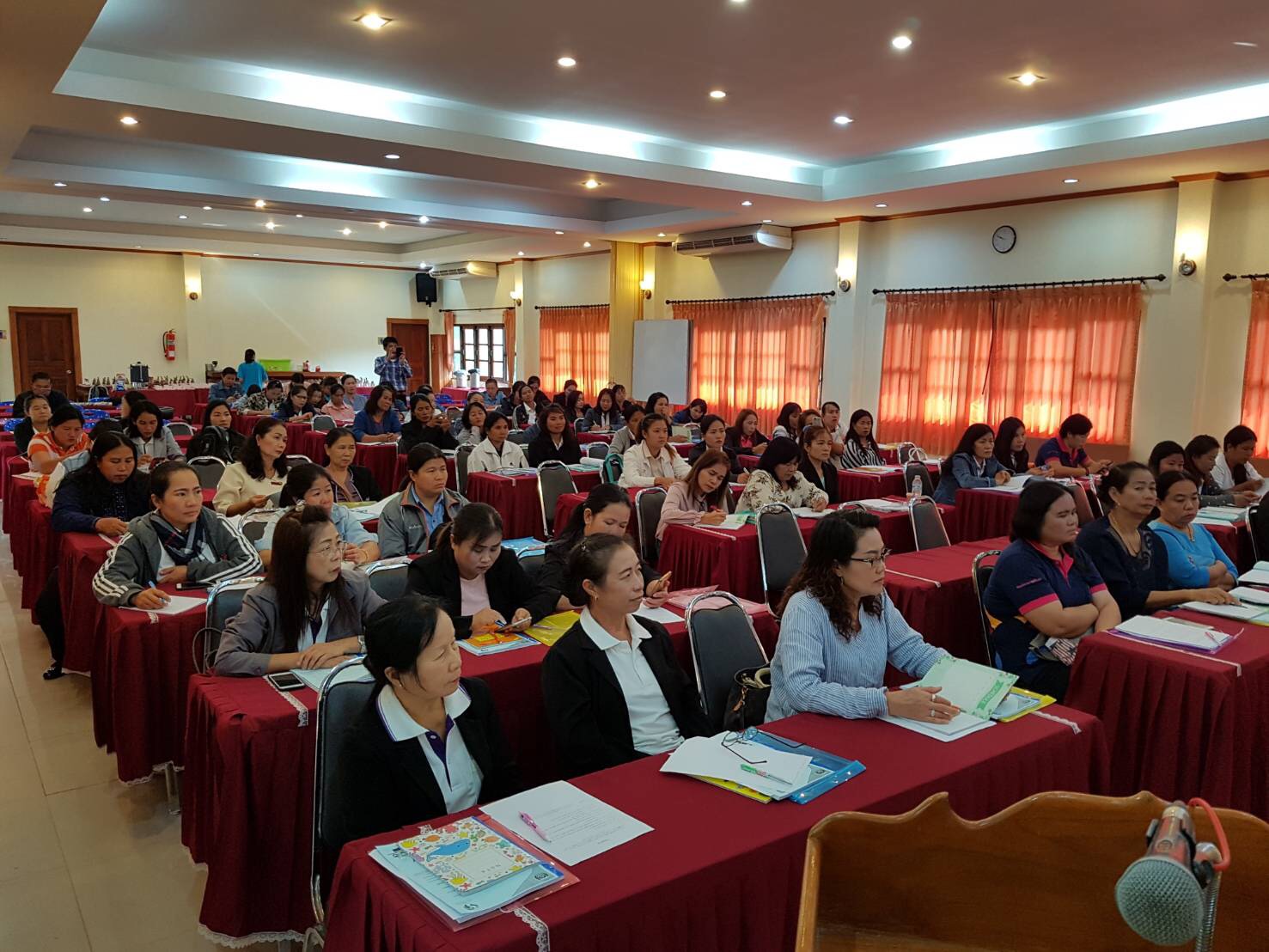 @น่าน : พช.น่านนคร. พัฒนาศักยภาพคณะทำงานขับเคลื่อนกองทุนพัฒนาบทบาทสตรีตำบล. รุ่นที่ 1