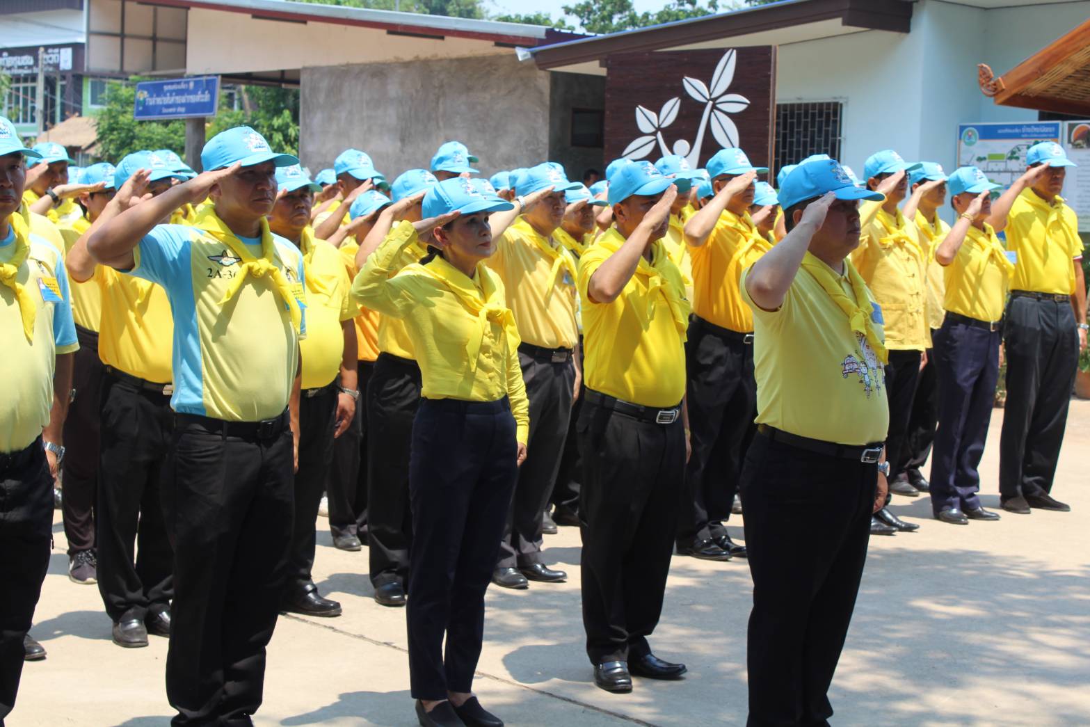 @น่าน : Kick off โครงการพัฒนาหมู่บ้านเศรษฐกิจพอเพียง มั่นคง มั่งคั่ง ยั่งยืน เฉลิมพระเกียรติ เนื่องในโอกาสมหามงคลพระราชพิธีบรมราชาภิเษก