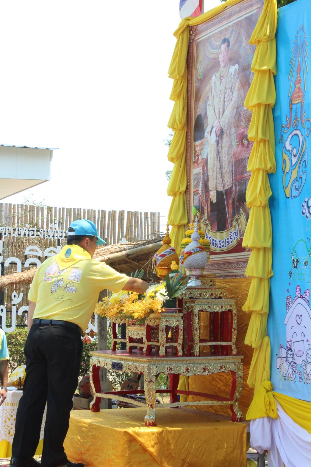 @น่าน : Kick off โครงการพัฒนาหมู่บ้านเศรษฐกิจพอเพียง มั่นคง มั่งคั่ง ยั่งยืน เฉลิมพระเกียรติ เนื่องในโอกาสมหามงคลพระราชพิธีบรมราชาภิเษก