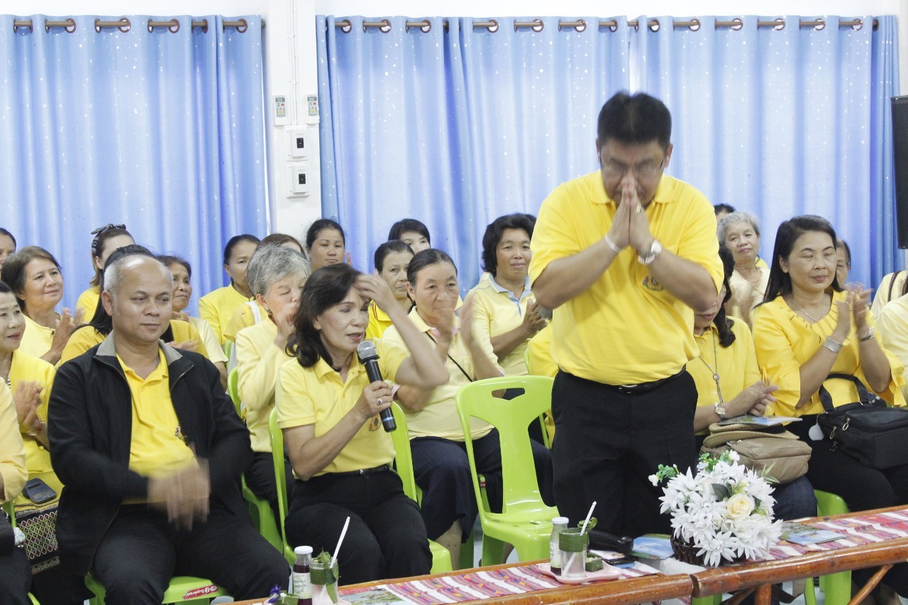 @น่าน : นายสมหวัง พ่วงบางโพ รองอธิบดีกรมการพัฒนาชุมชน และคณะ ติดตามการดำเนินงานตามยุทธศาสตร์กรมการพัฒนาชุมชน (วันที่ 1)