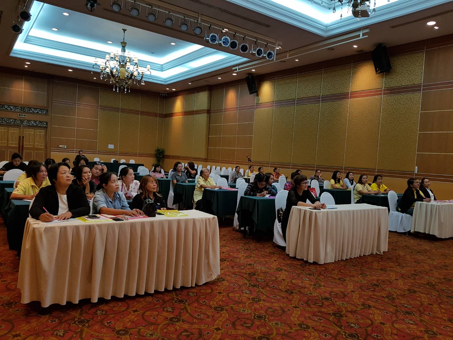 @น่าน : การประชุมเชิงปฏิบัติการบริหารจัดการหนี้ค้างชำระกองทุนพัฒนาบทบาทสตรี