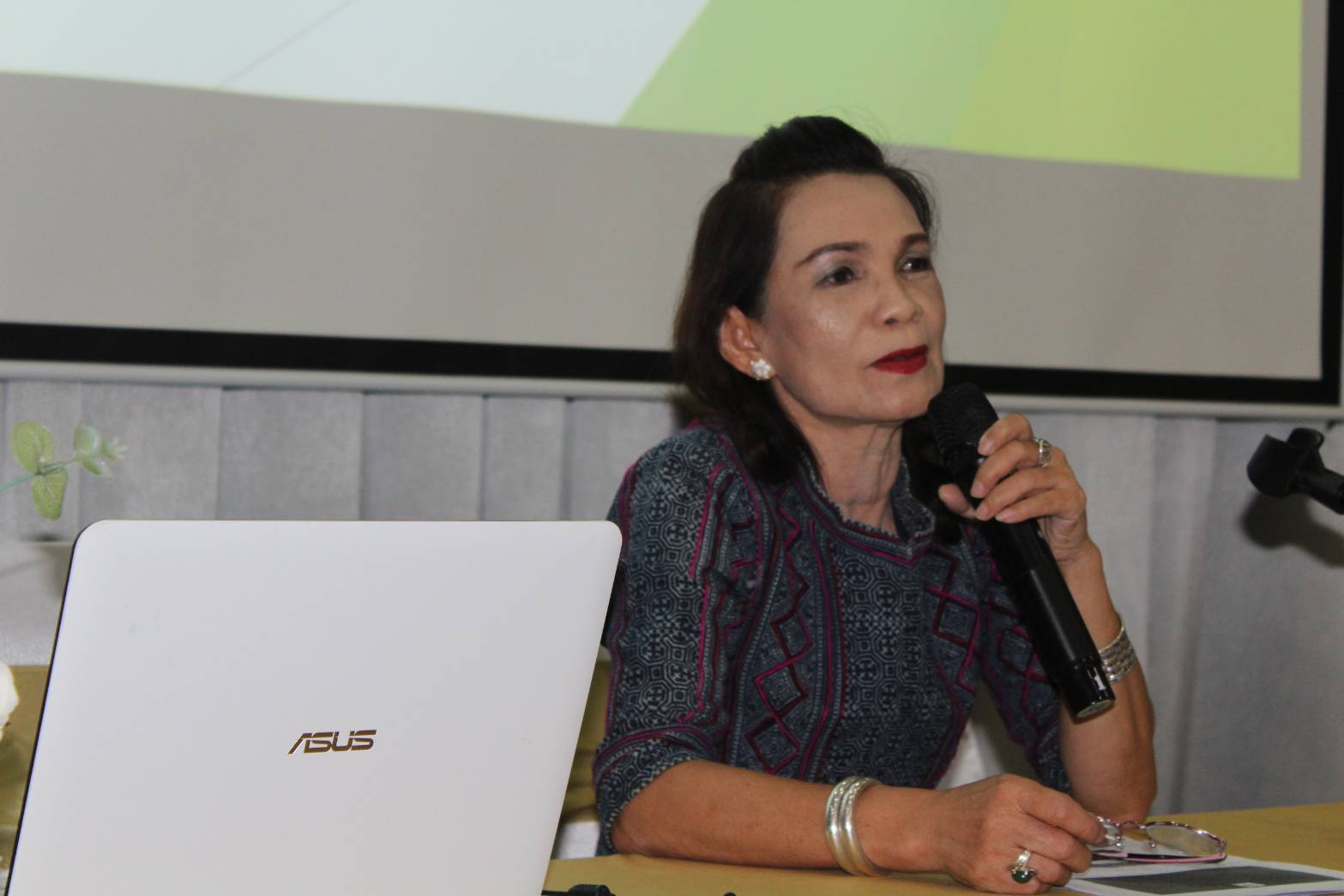 @น่าน : การประชุมเชิงปฏิบัติการสรุปผลการดำเนินงานการพัฒนาระบบบริหารจัดการกองทุนพัฒนาบทบาทสตรีและการประเมินผลการดำเนินงานทุนหมุนเวียน ประจำปี 2562