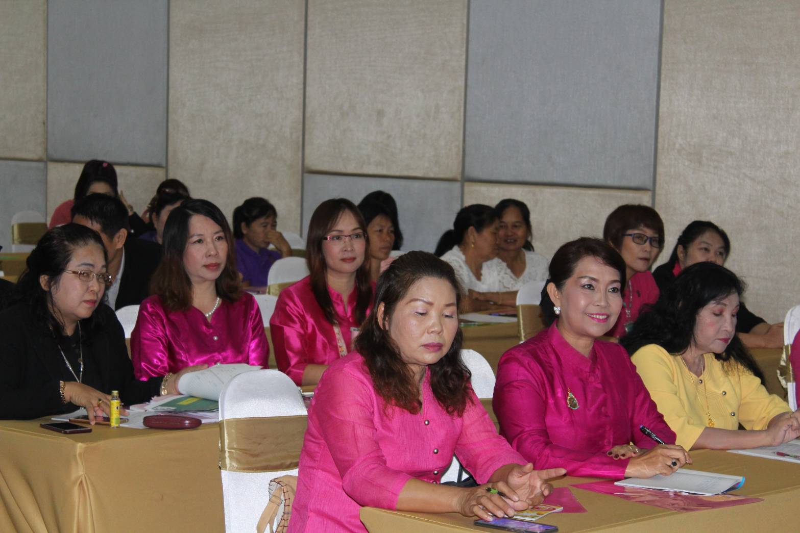 @น่าน : การประชุมเชิงปฏิบัติการสรุปผลการดำเนินงานการพัฒนาระบบบริหารจัดการกองทุนพัฒนาบทบาทสตรีและการประเมินผลการดำเนินงานทุนหมุนเวียน ประจำปี 2562