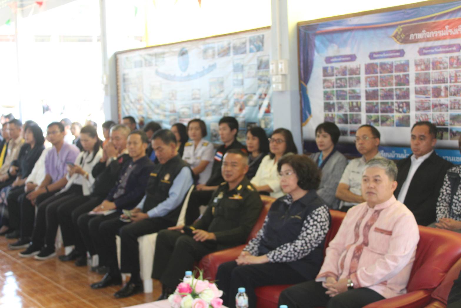 @น่าน : ออกหน่วยบำบัดทุกข์ บำรุงสุข สร้างรอยยิ้มให้ประชาชนและมอบเงินกองทุนพัฒนาเด็กชนบทฯ