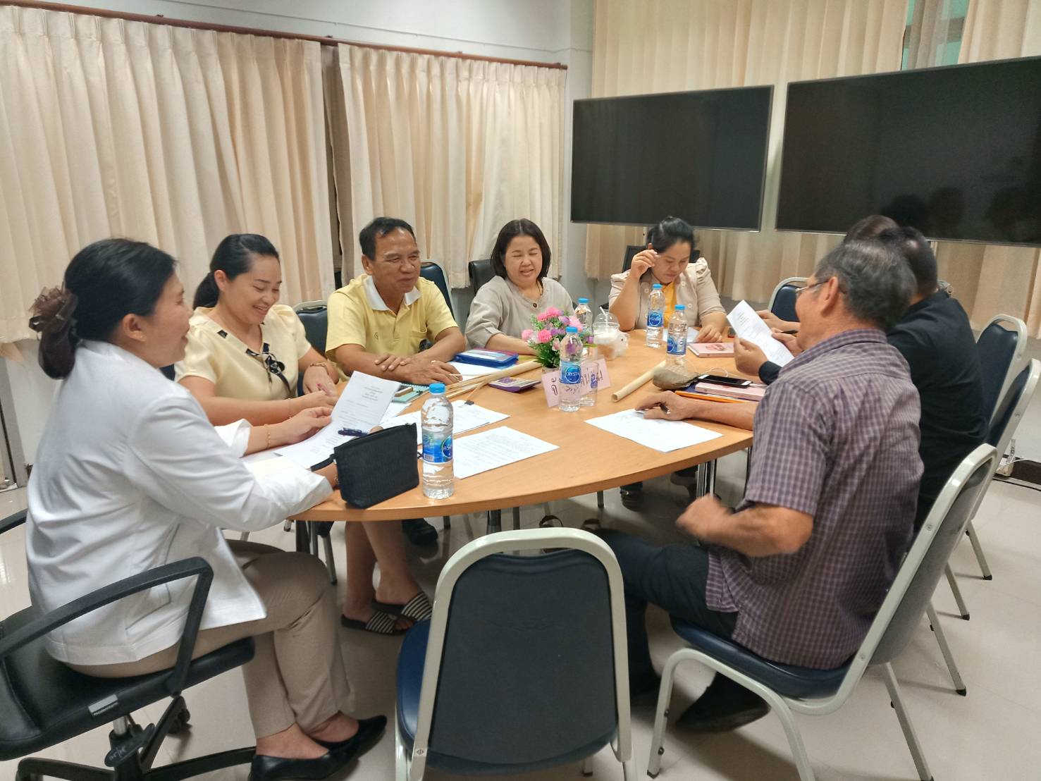 @สพจ.น่าน : ประชุมคณะกรรมการกลุ่มสะสมทรัพย์จังหวัดน่าน