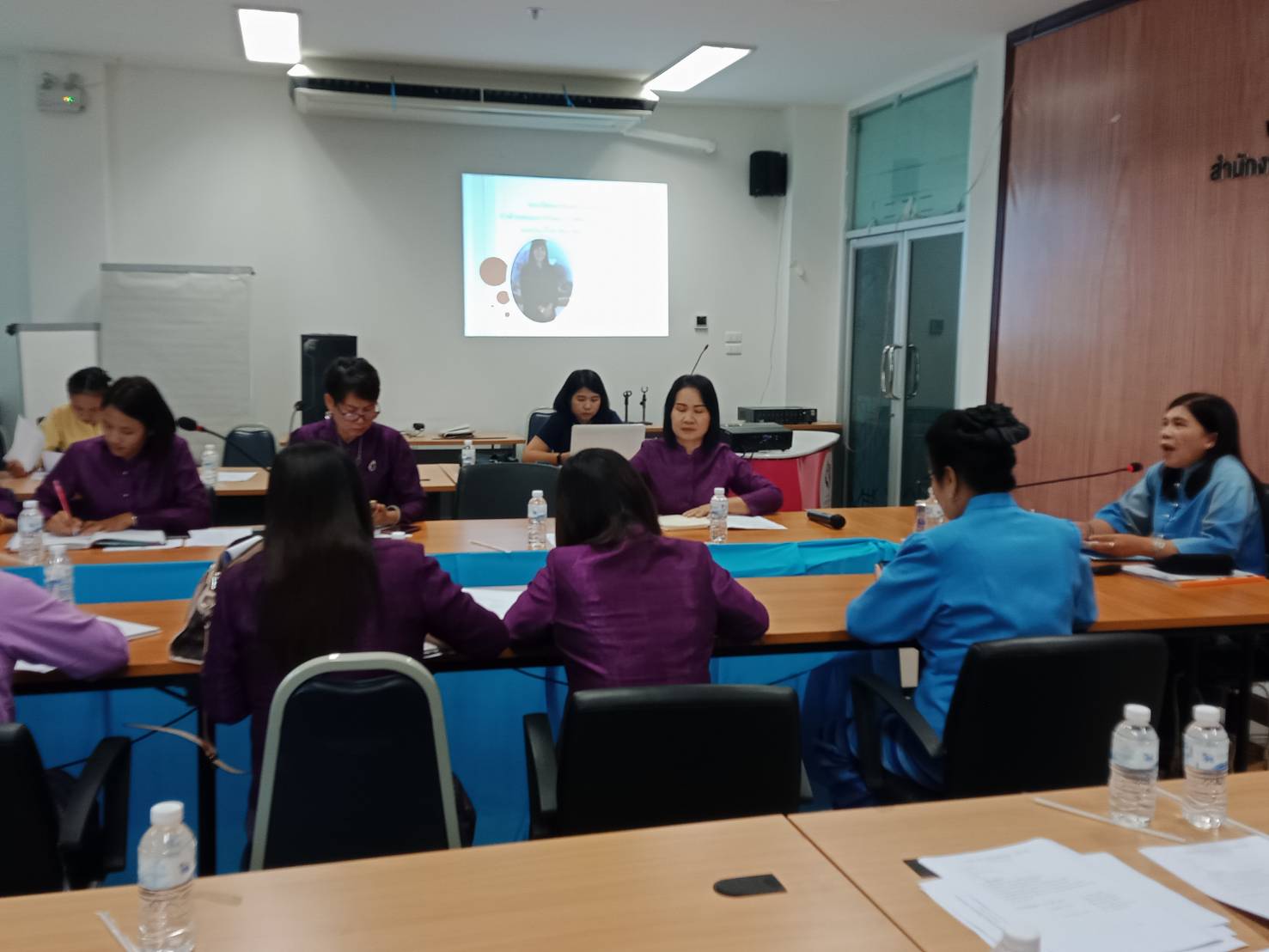 @ สพจ.น่าน : ประชุมคณะกรรมการพัฒนาสตรีจังหวัดน่าน ครั้งที่ 1/2563