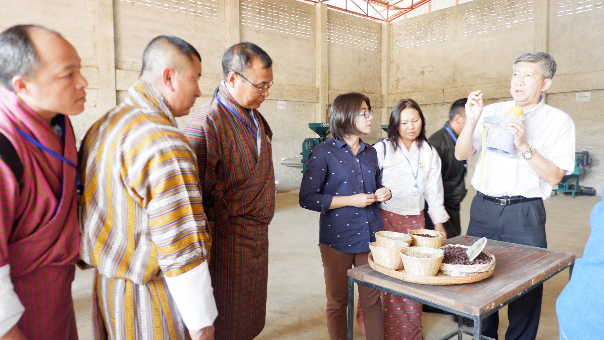 สพจ.น่านต้อนรับคณะผู้บริหาร คณะกรรมการ OGOP เจ้าหน้าที่และผู้นำชุมชนราชอาณาจักรภูฏาน ในโอกาสศึกษาดูงาน ในพื้นที่ จ.น่าน (วันที่ 1)