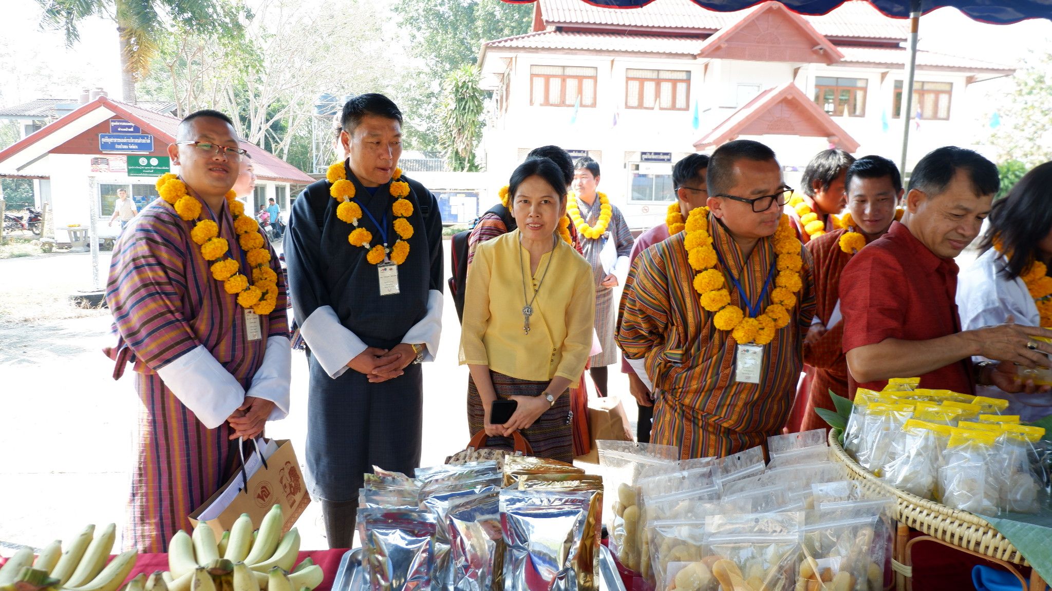 @น่าน : สพจ.น่าน นำคณะผู้บริหาร คณะกรรมการ OGOP เจ้าหน้าที่และผู้นำชุมชน ราชอาณาจักรภูฏาน ศึกษาดูงานพื้นที่ จ.น่าน (วันที่ 2)