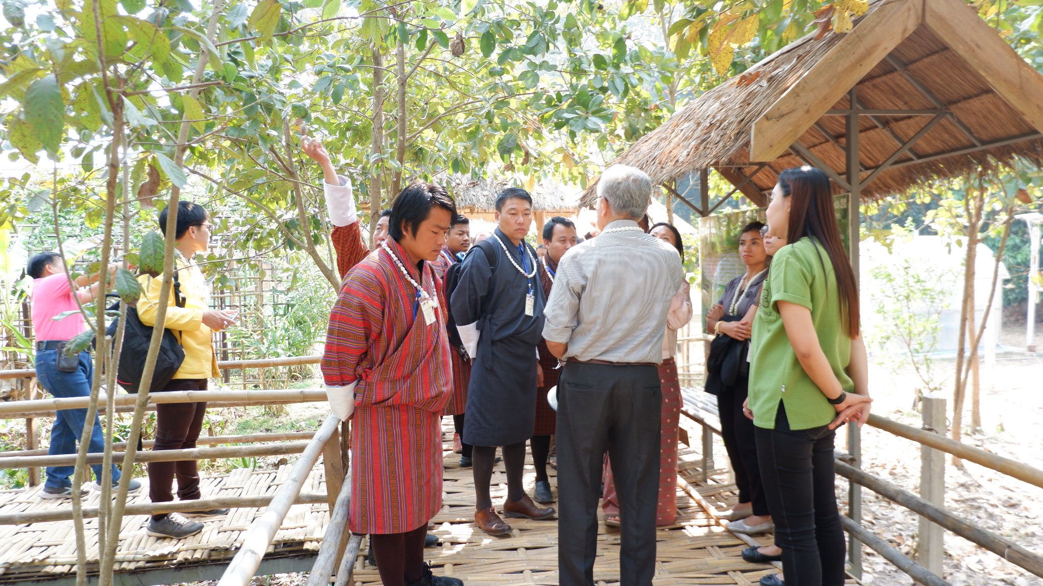 @น่าน : สพจ.น่าน นำคณะผู้บริหาร คณะกรรมการ OGOP เจ้าหน้าที่และผู้นำชุมชน ราชอาณาจักรภูฏาน ศึกษาดูงานพื้นที่ จ.น่าน (วันที่ 4)