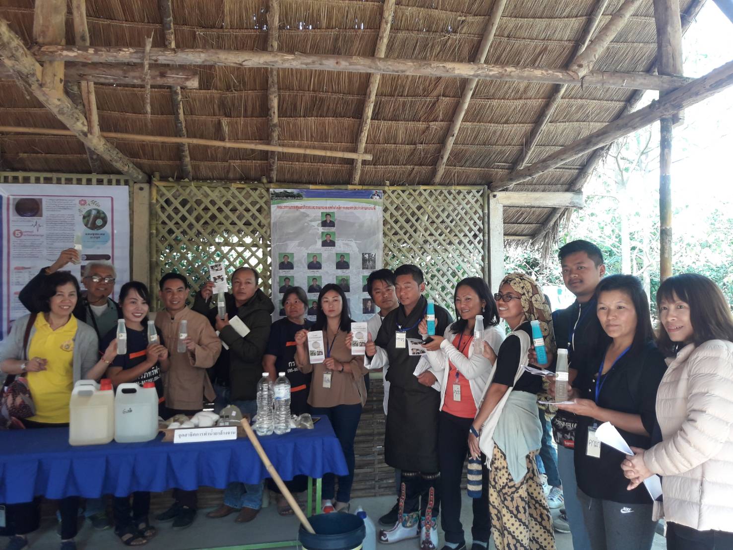 @น่าน : สพจ.น่าน นำคณะผู้บริหาร คณะกรรมการ OGOP เจ้าหน้าที่และผู้นำชุมชน ราชอาณาจักรภูฏาน ศึกษาดูงานพื้นที่ จ.น่าน (วันที่ 3))