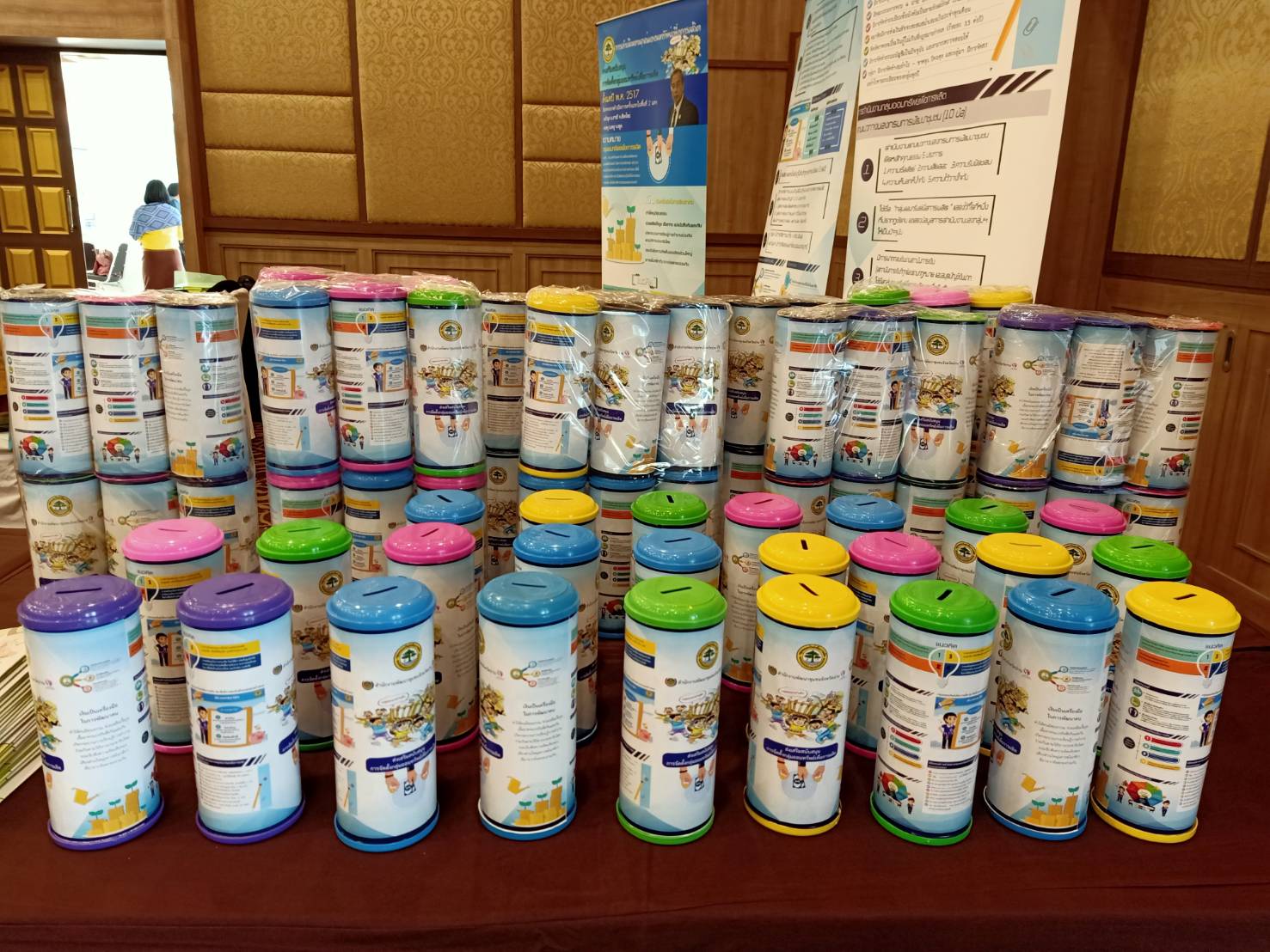 @น่าน : โครงการเสริมทักษะอาชีพสตรีเพื่อการบริหารจัดการหนี้ กองทุนพัฒนาบทบาทสตรี